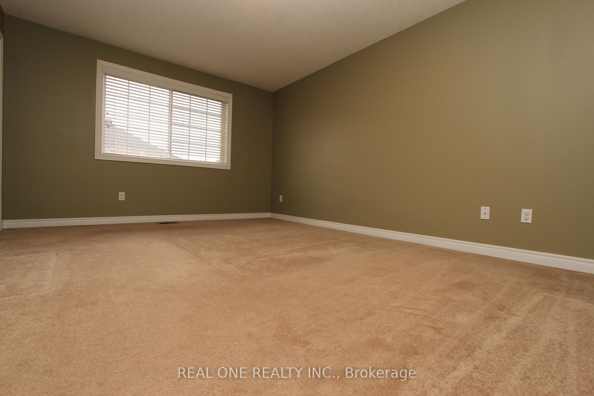 Photo 15 of 19 Browview Drive, Hamilton, Waterdown — HOMEH