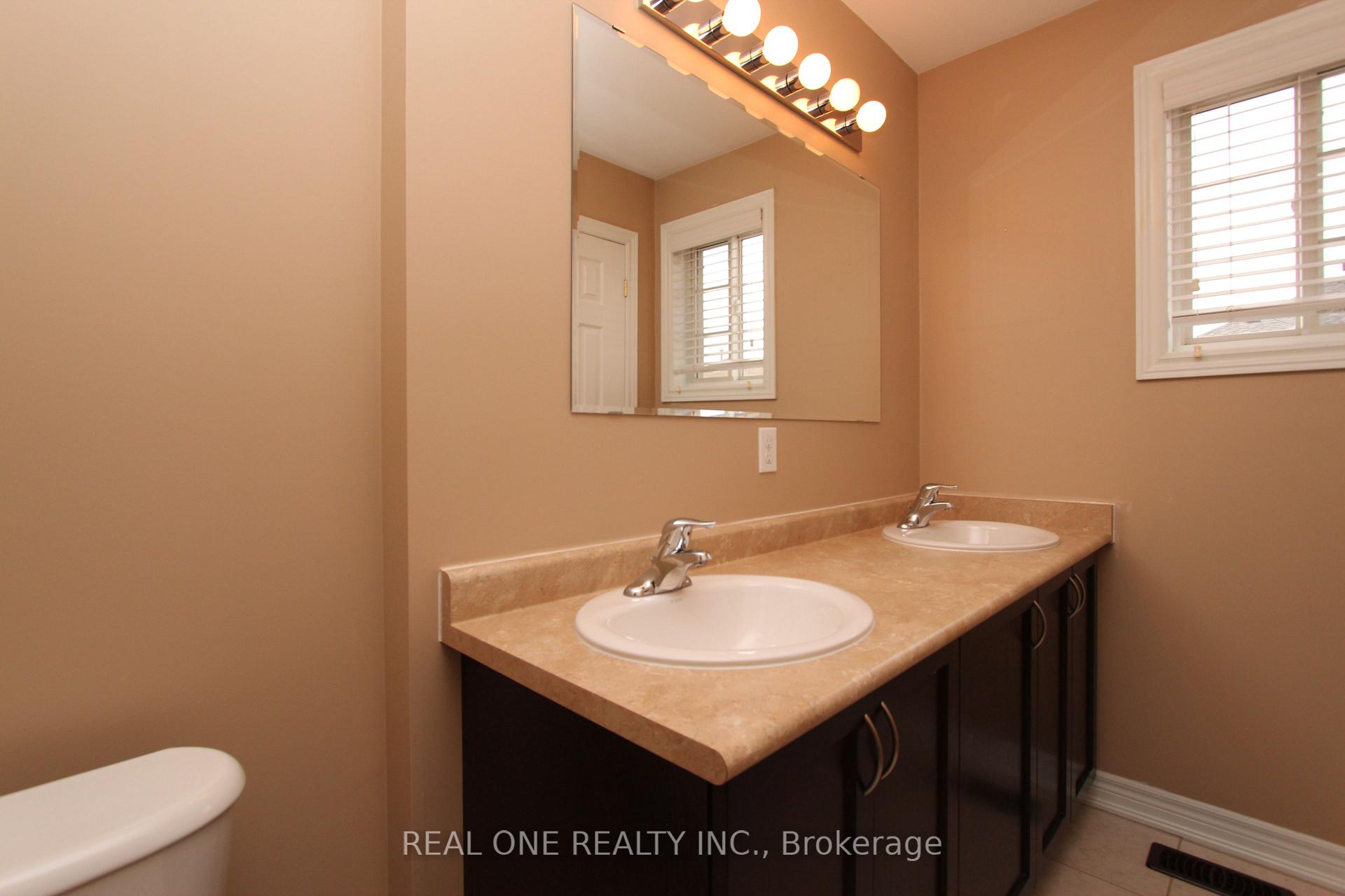 Photo 17 of 19 Browview Drive, Hamilton, Waterdown — HOMEH