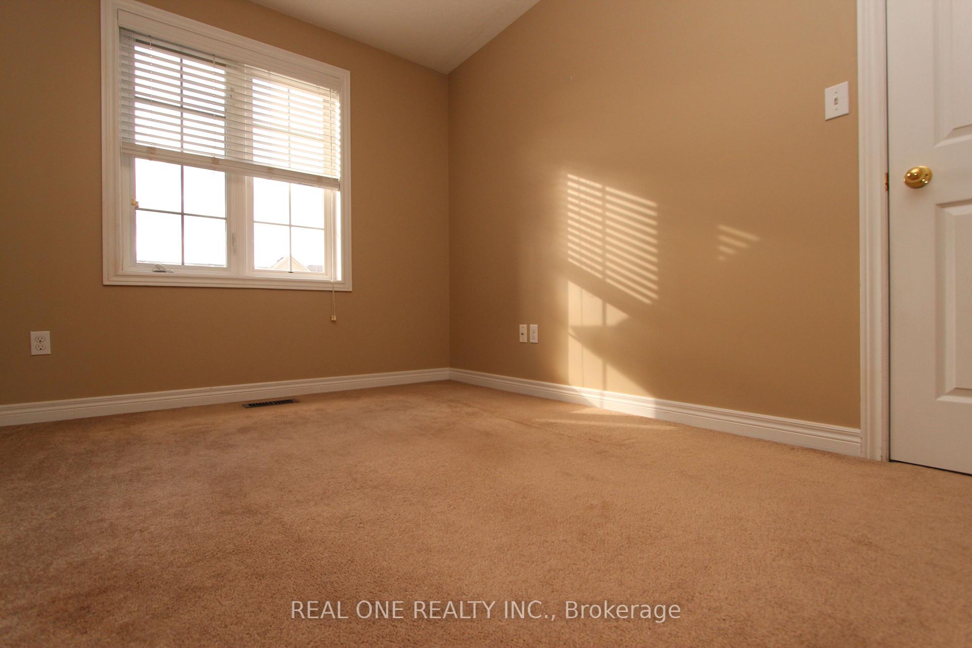 Photo 21 of 19 Browview Drive, Hamilton, Waterdown — HOMEH