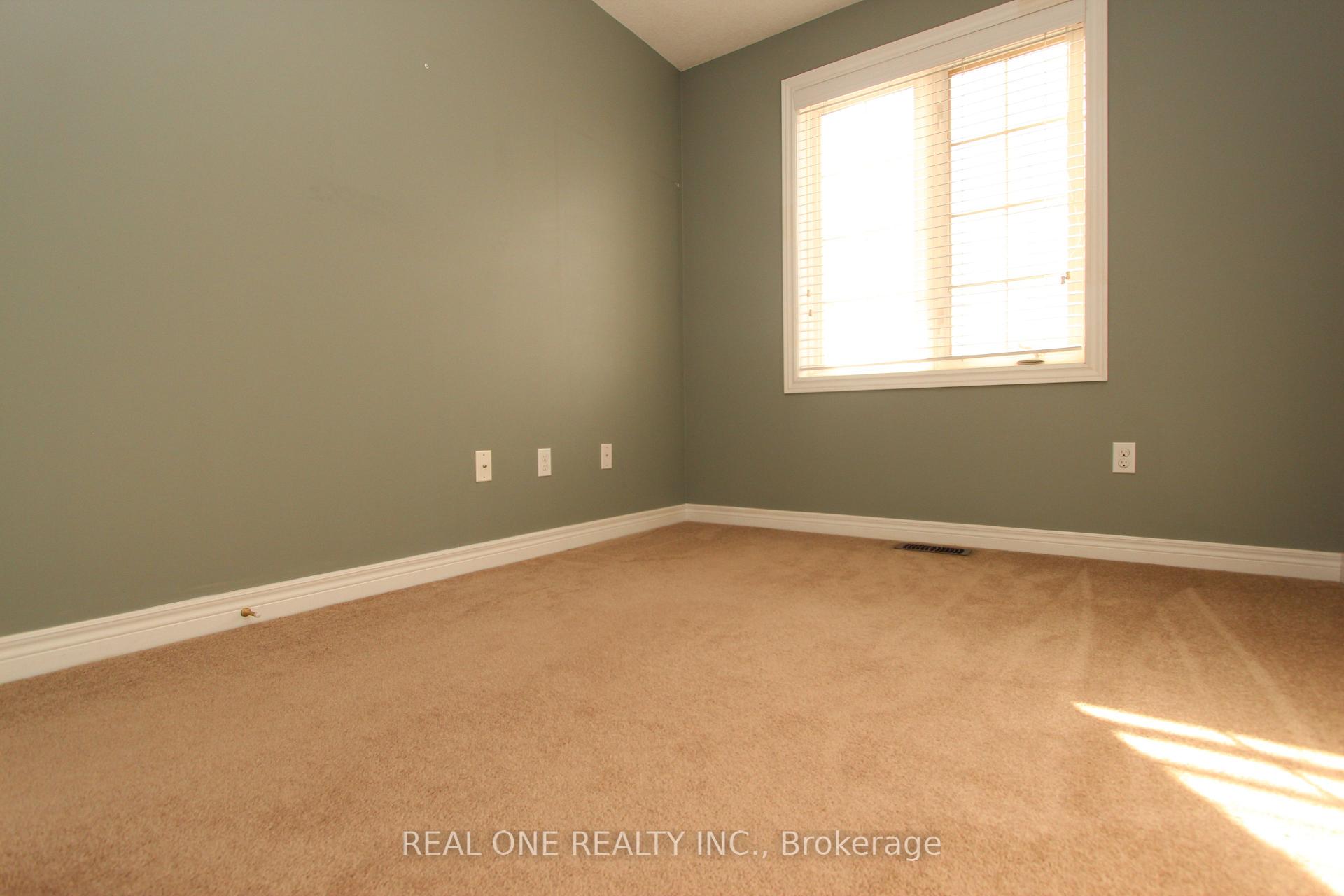 Photo 23 of 19 Browview Drive, Hamilton, Waterdown — HOMEH