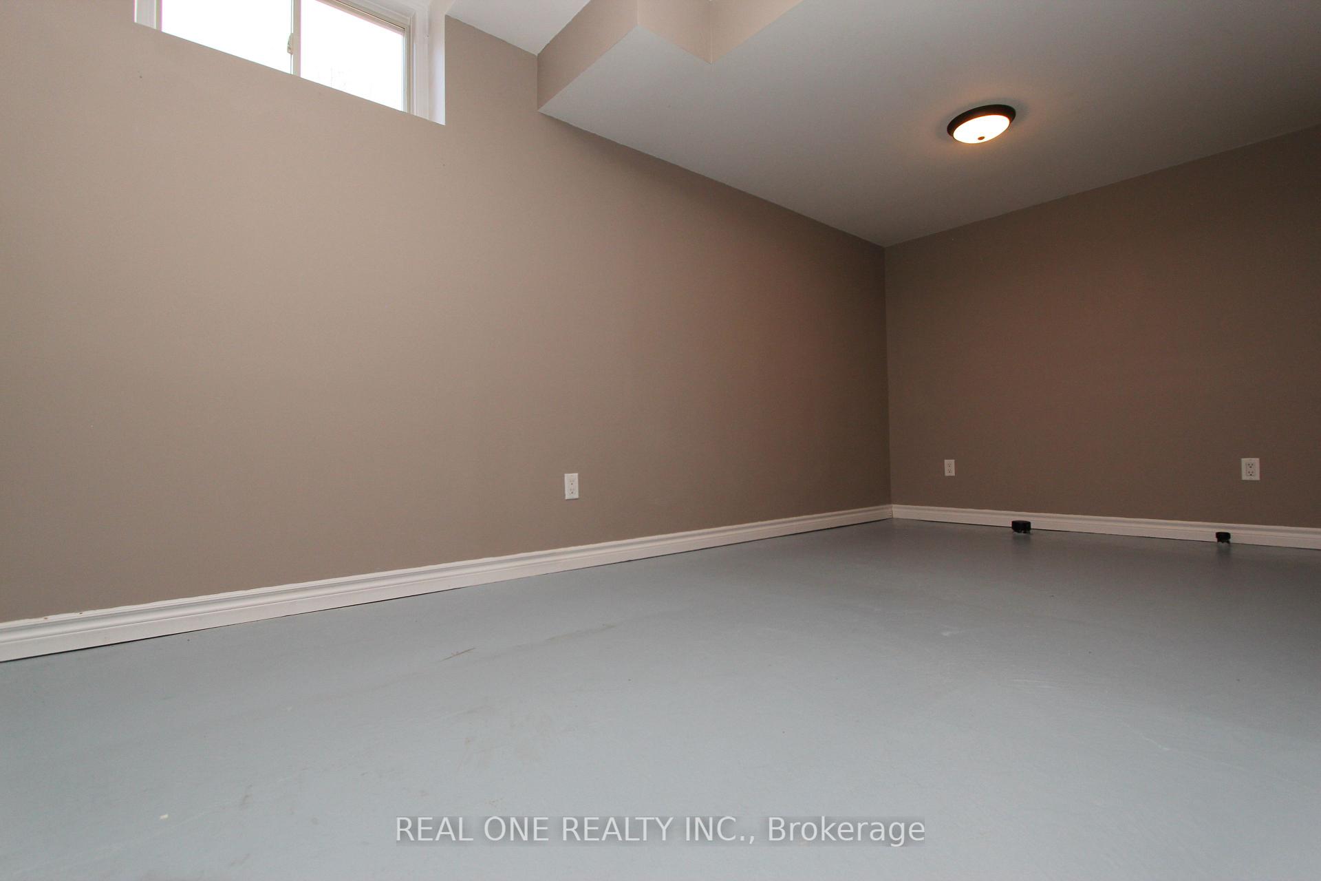 Photo 30 of 19 Browview Drive, Hamilton, Waterdown — HOMEH