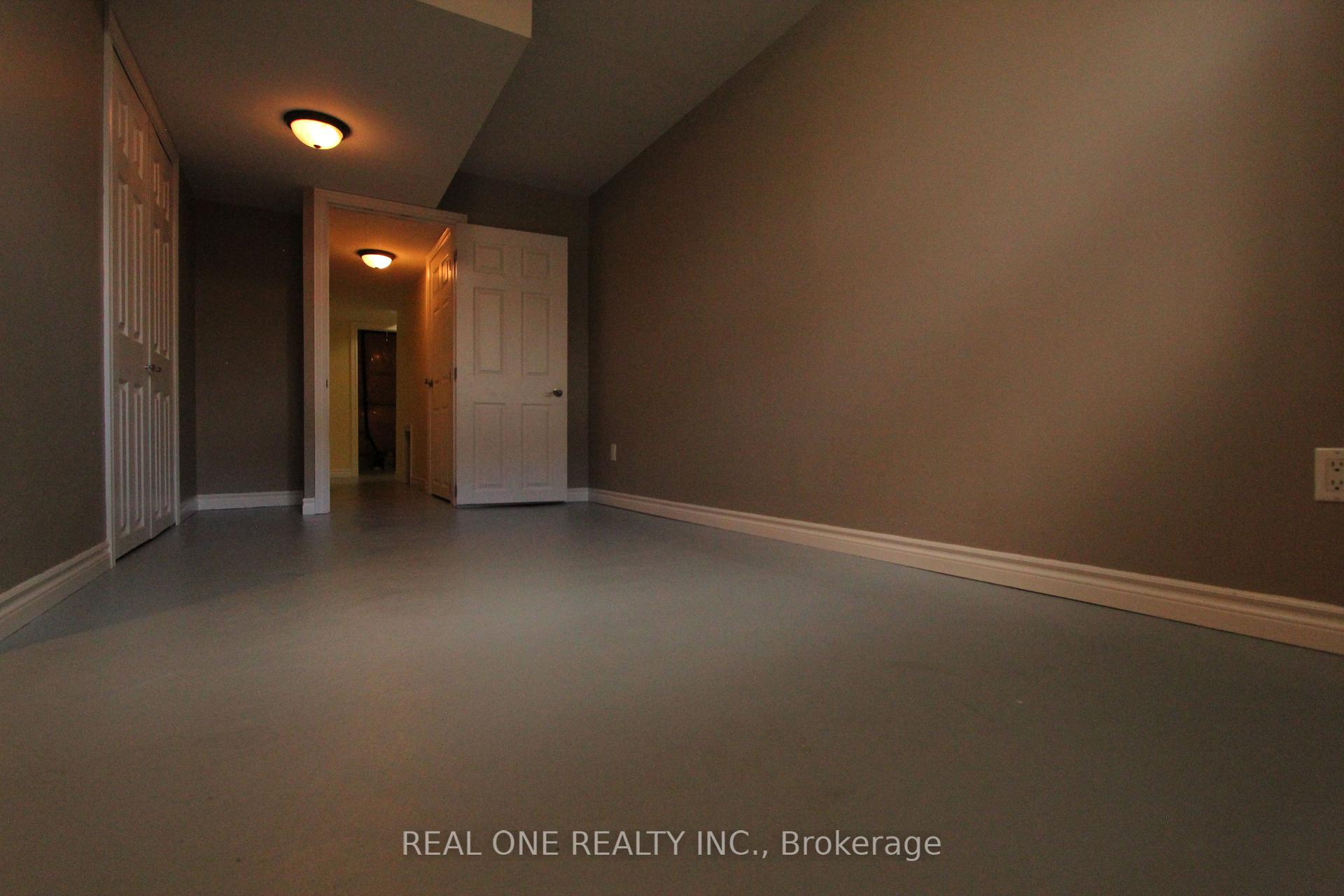 Photo 33 of 19 Browview Drive, Hamilton, Waterdown — HOMEH