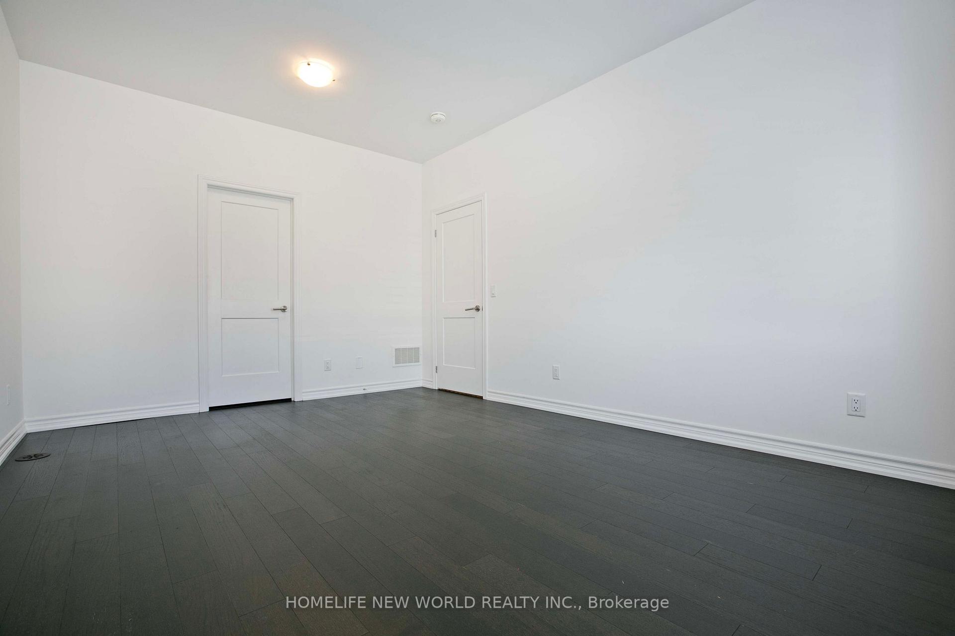 Photo 6 of 66 Village Parkway, Markham, Unionville — HOMEH