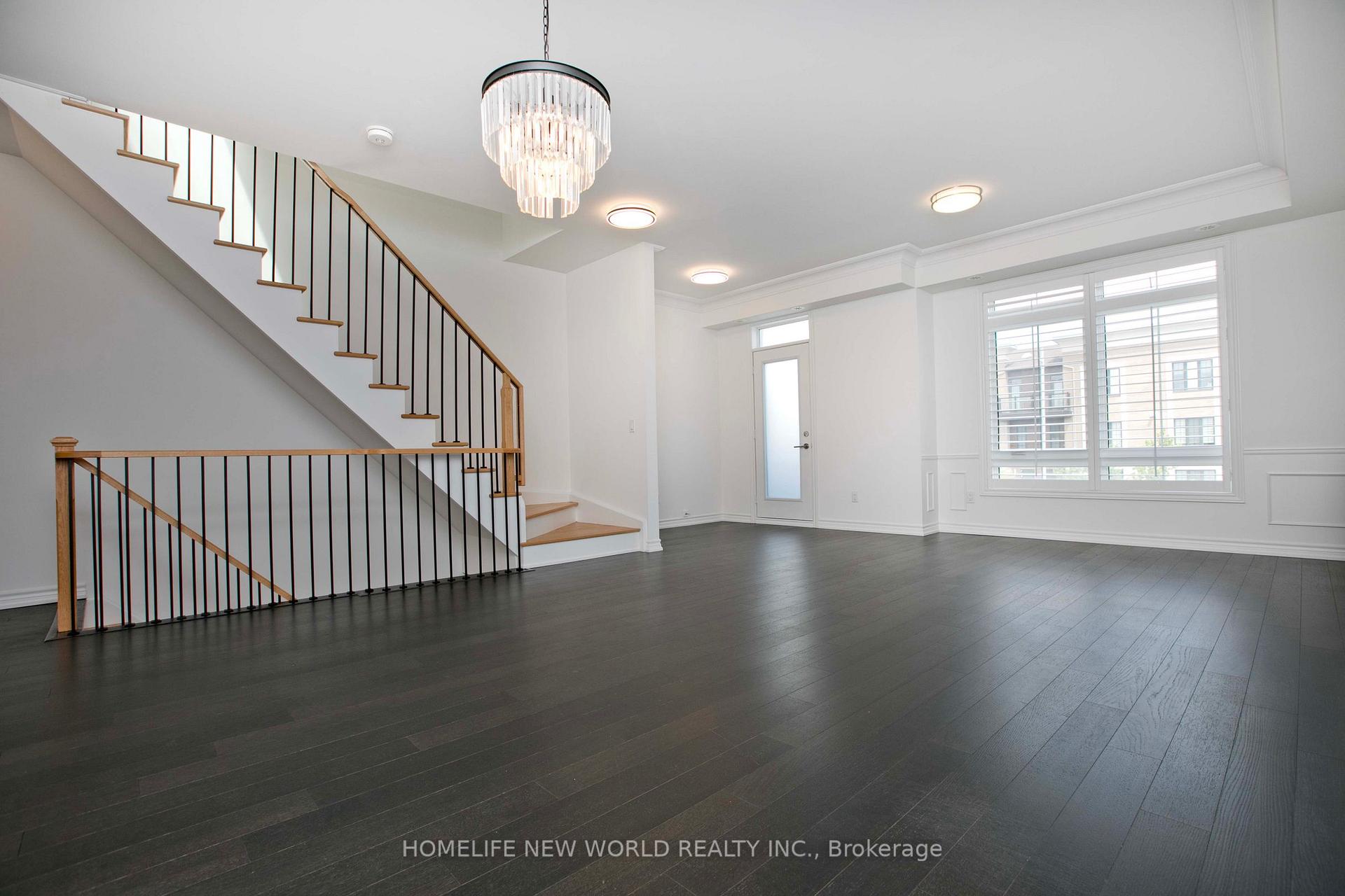 Photo 11 of 66 Village Parkway, Markham, Unionville — HOMEH