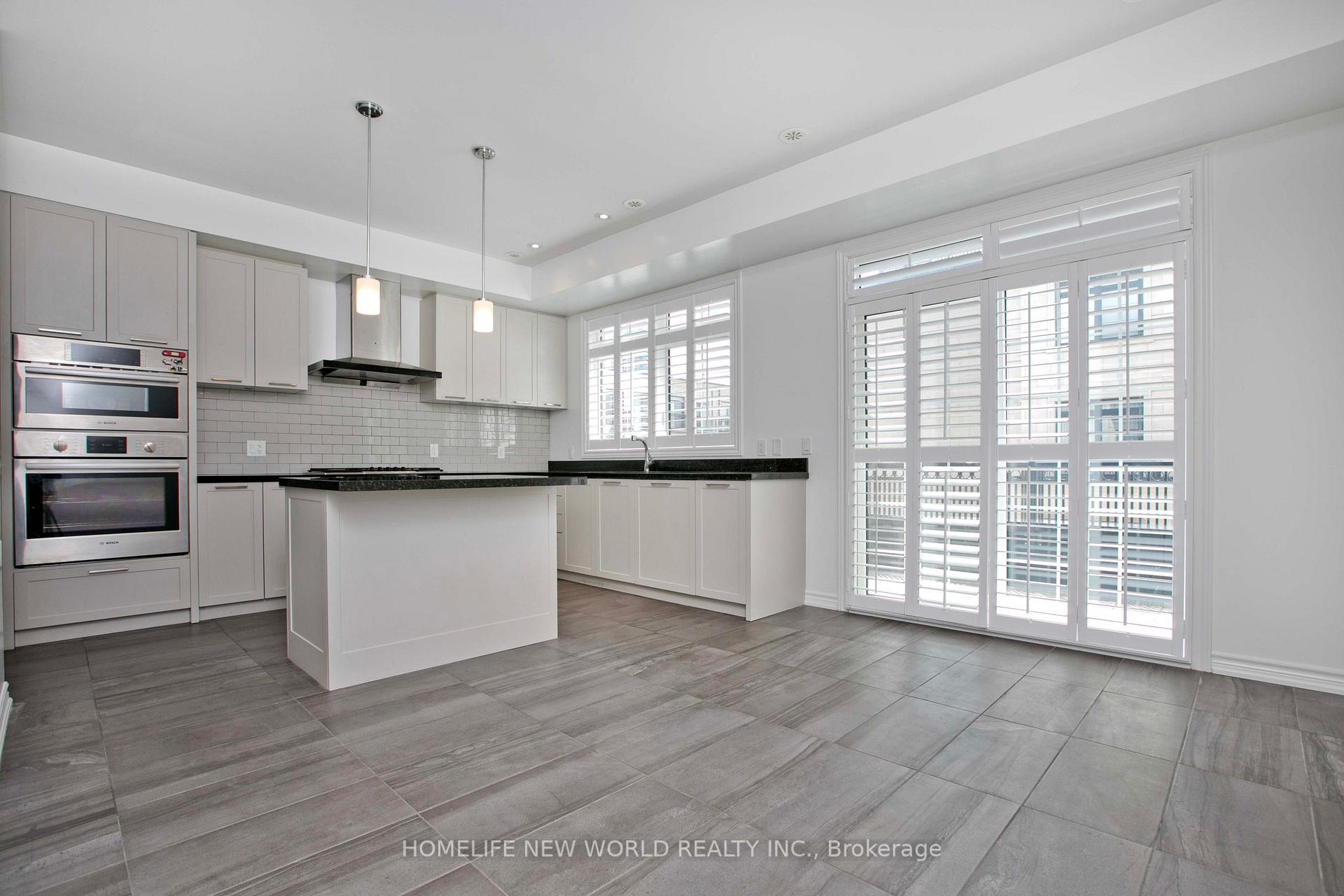 Photo 15 of 66 Village Parkway, Markham, Unionville — HOMEH