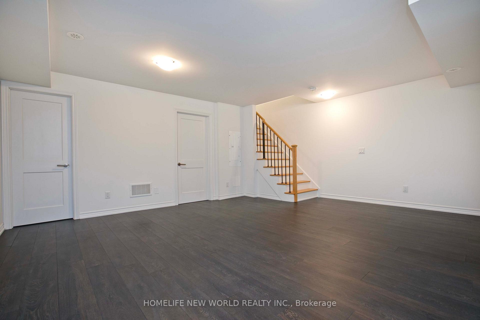 Photo 32 of 66 Village Parkway, Markham, Unionville — HOMEH