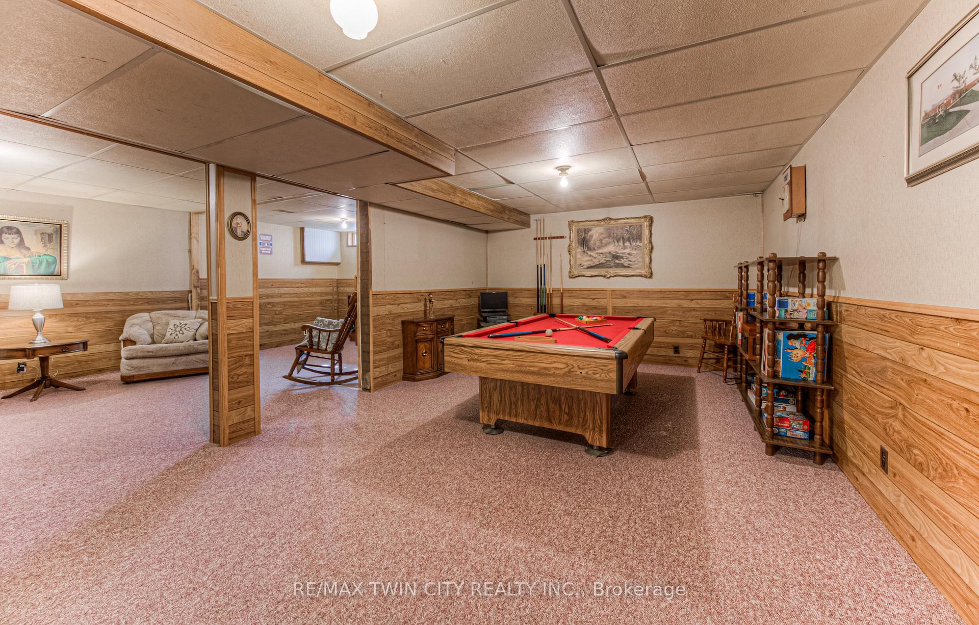 Photo 33 of 76 Newbury Drive, Kitchener — HOMEH