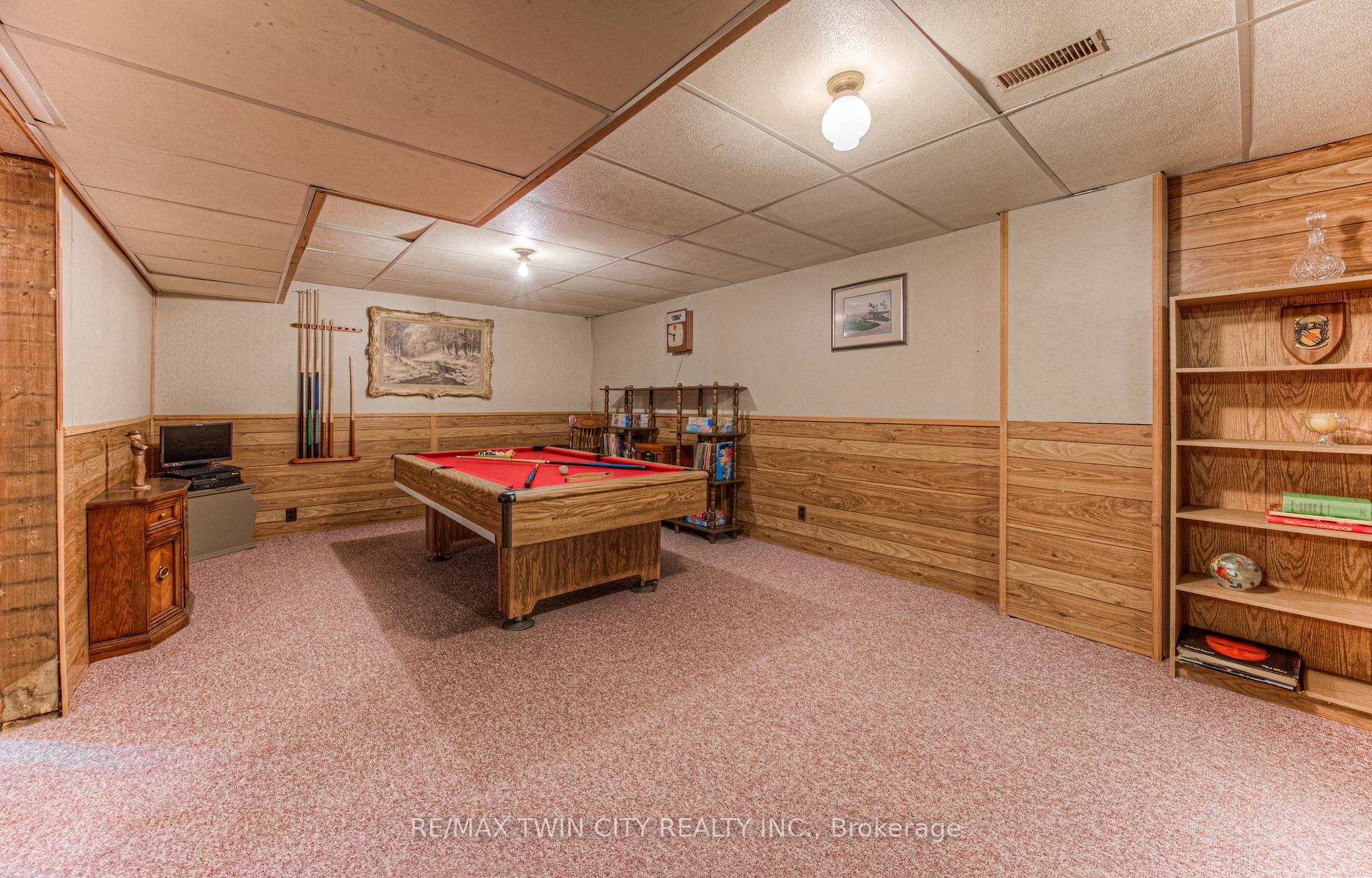 Photo 34 of 76 Newbury Drive, Kitchener — HOMEH