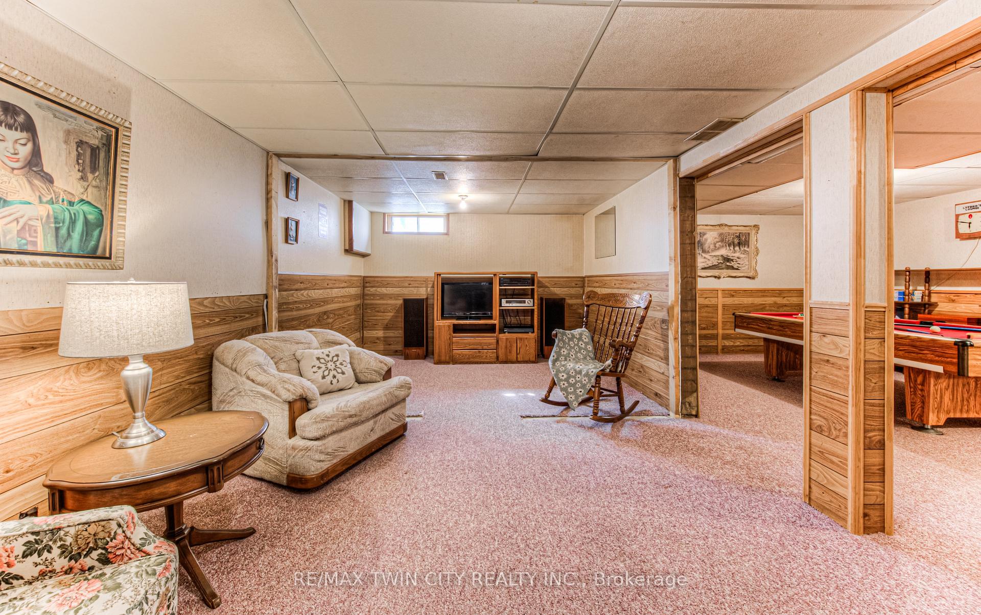 Photo 36 of 76 Newbury Drive, Kitchener — HOMEH