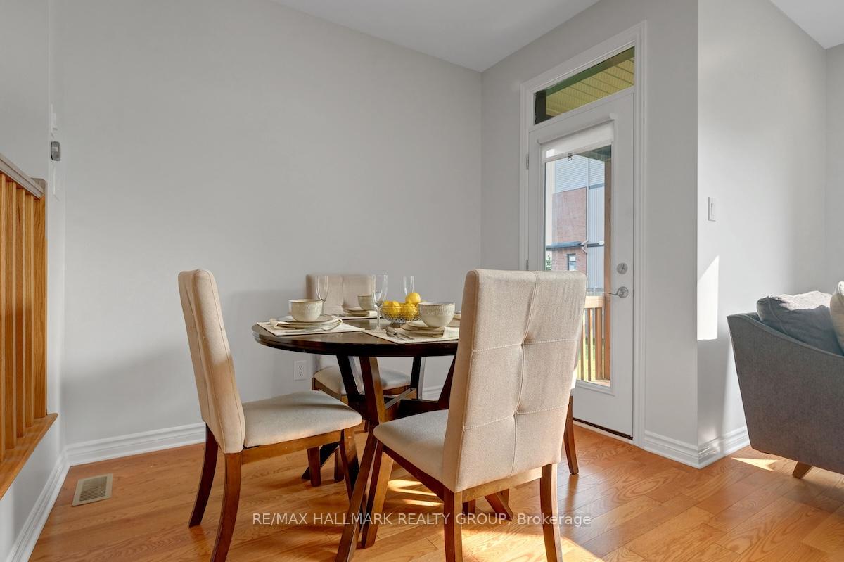 Photo 7 of 199A Shinny Avenue, Ottawa, Kanata - Emerald Meadows/Trailwest — HOMEH