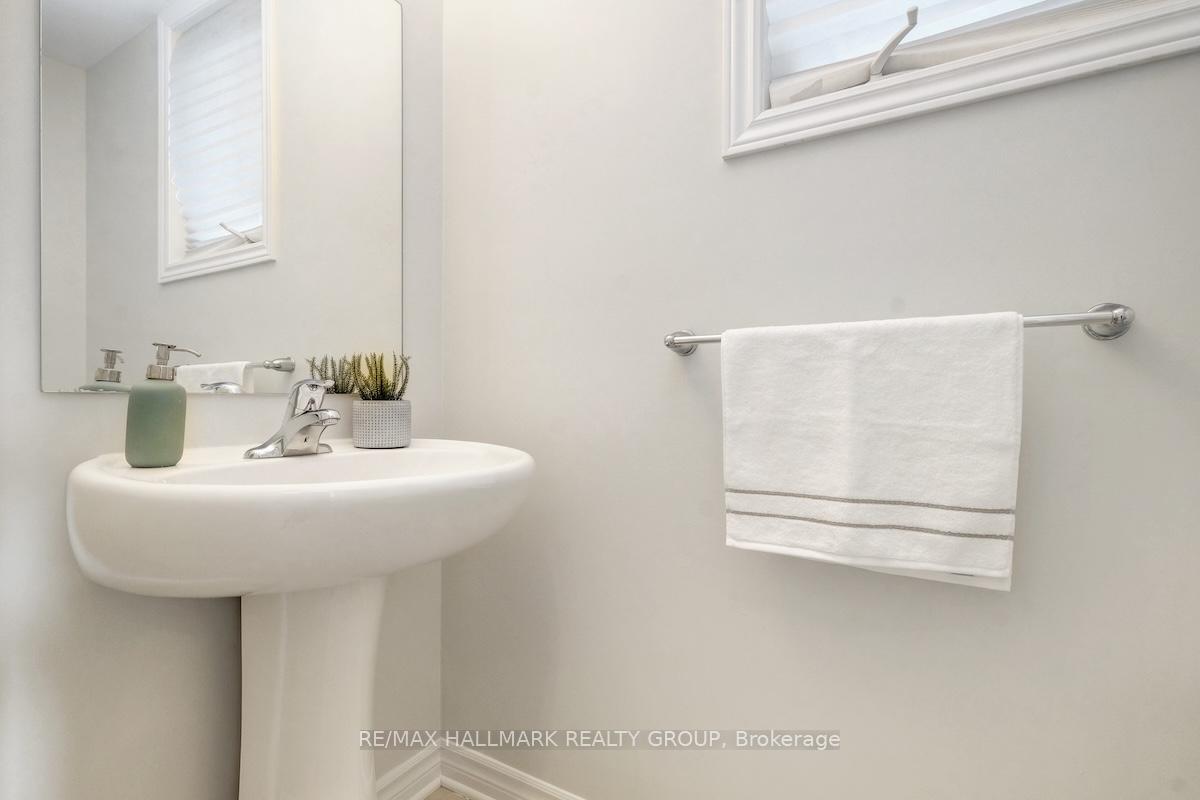 Photo 24 of 199A Shinny Avenue, Ottawa, Kanata - Emerald Meadows/Trailwest — HOMEH