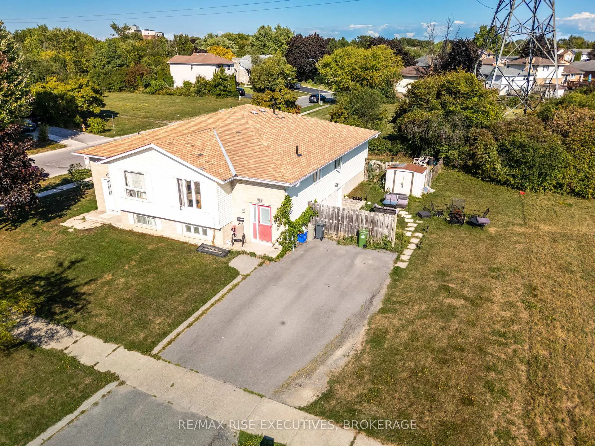 Photo 20 of 828 Bigham Court, Kingston, East Gardiners Rd — HOMEH