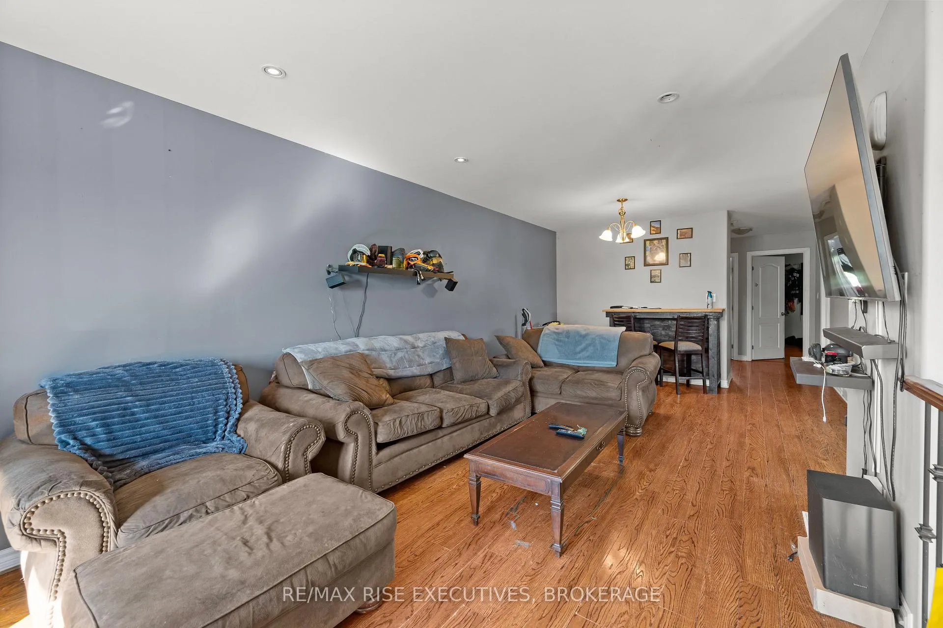Photo 38 of 828 Bigham Court, Kingston, East Gardiners Rd — HOMEH
