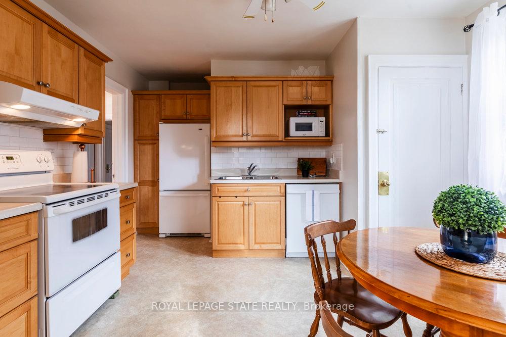 Photo 15 of 37 Lower Horning Road, Hamilton, Ainslie Wood — HOMEH