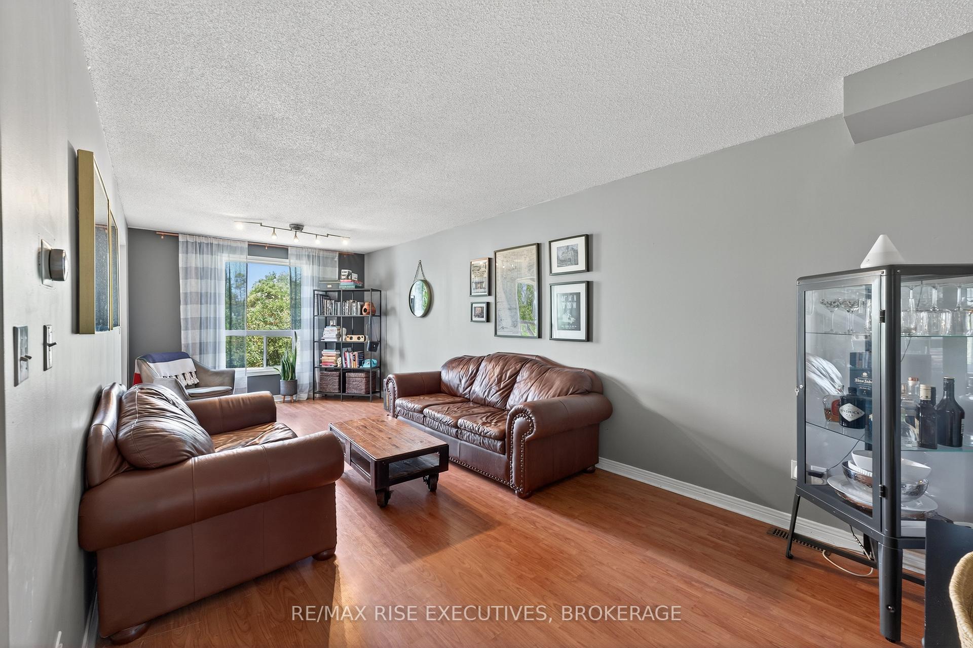 Photo 7 of 1328 Brackenwood Crescent, Kingston, City Northwest — HOMEH