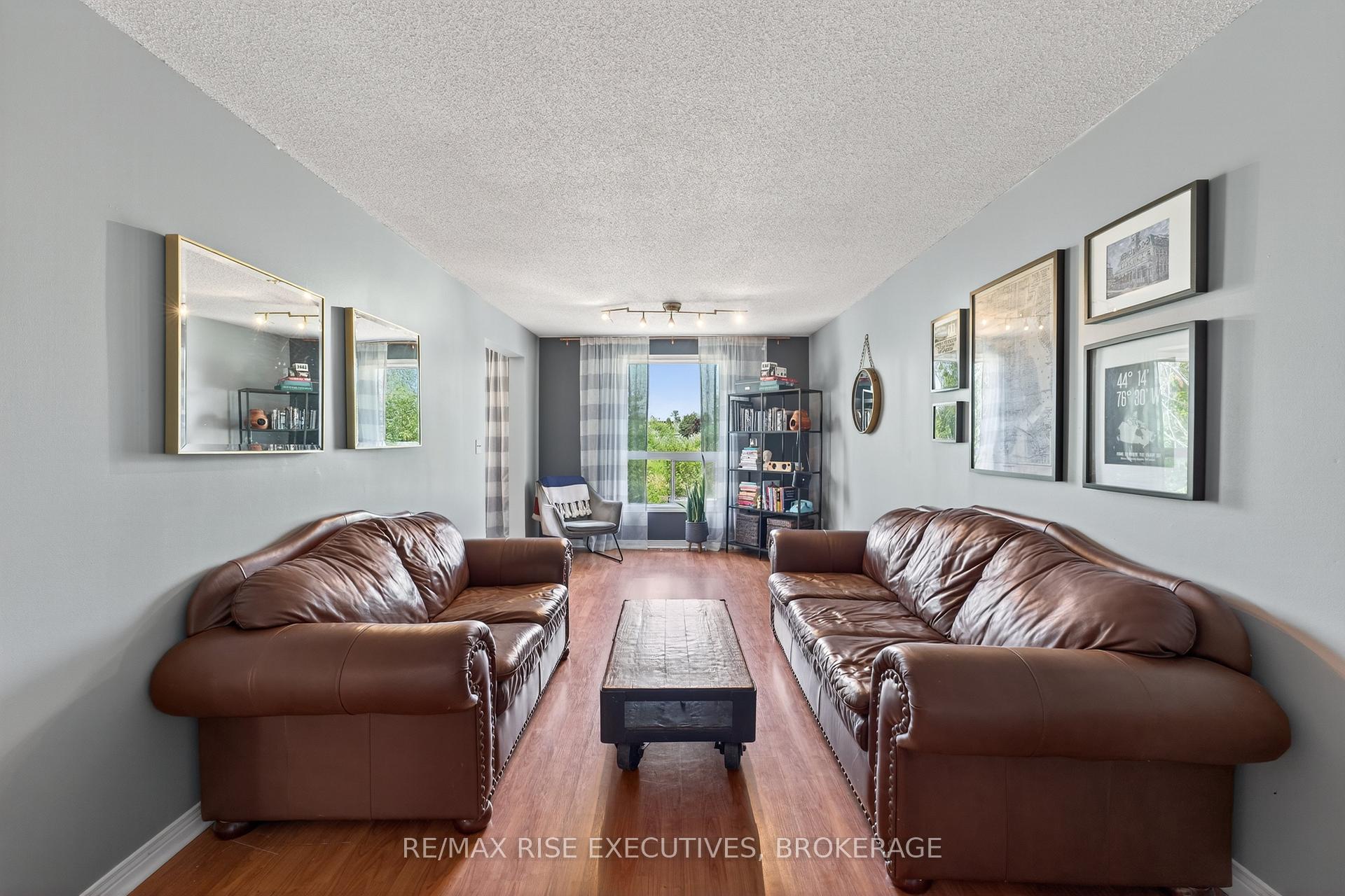 Photo 8 of 1328 Brackenwood Crescent, Kingston, City Northwest — HOMEH
