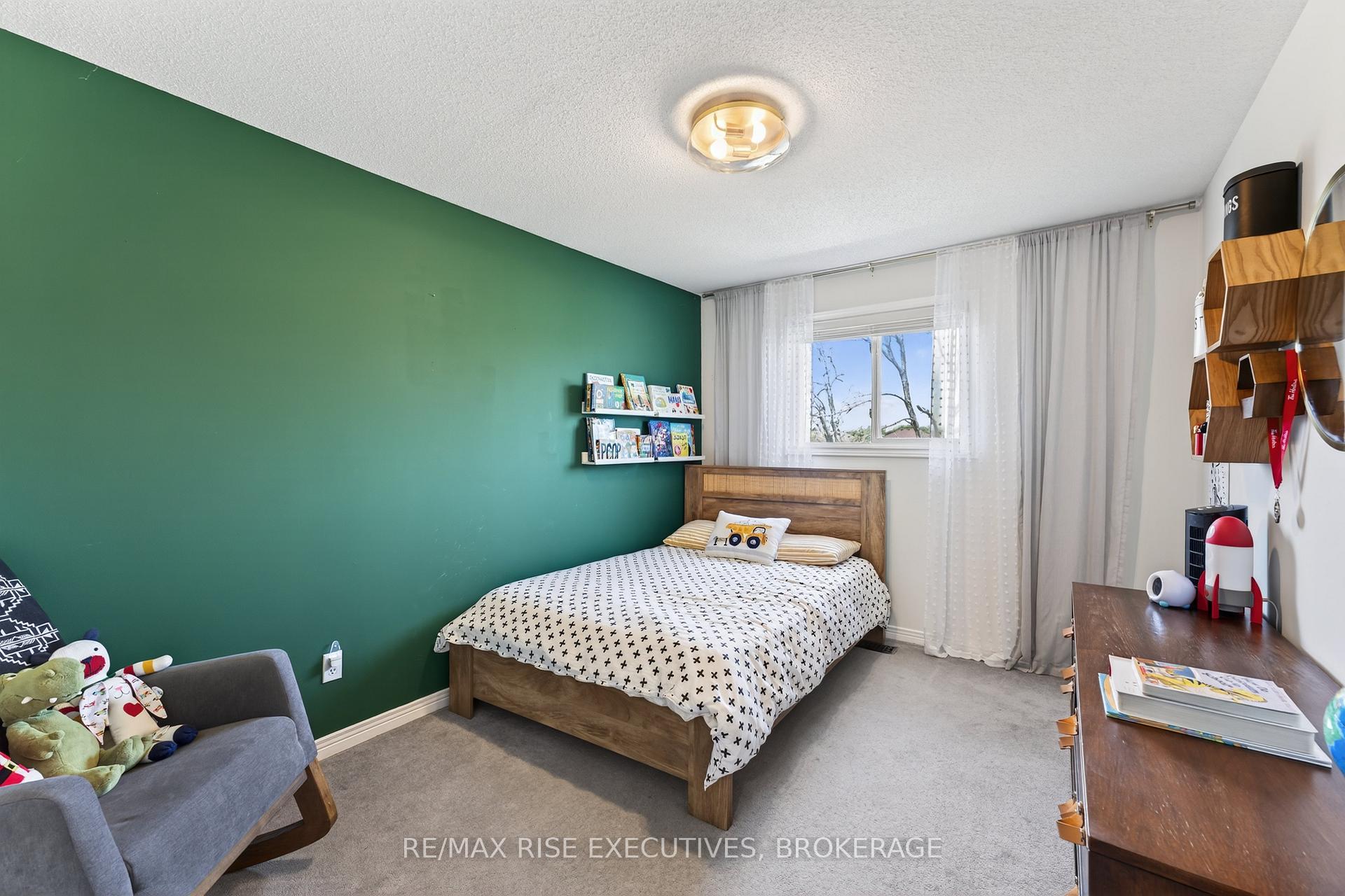 Photo 19 of 1328 Brackenwood Crescent, Kingston, City Northwest — HOMEH