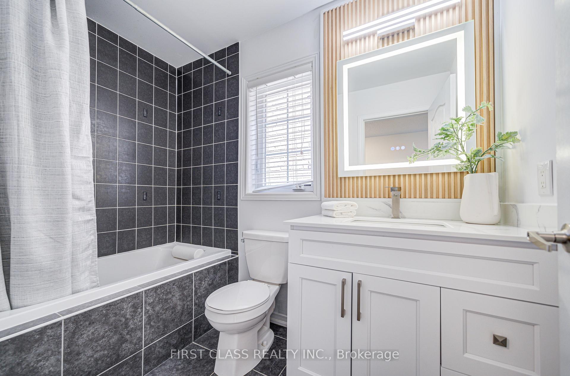 Photo 26 of 48 Truchard Avenue, Markham, Berczy — HOMEH