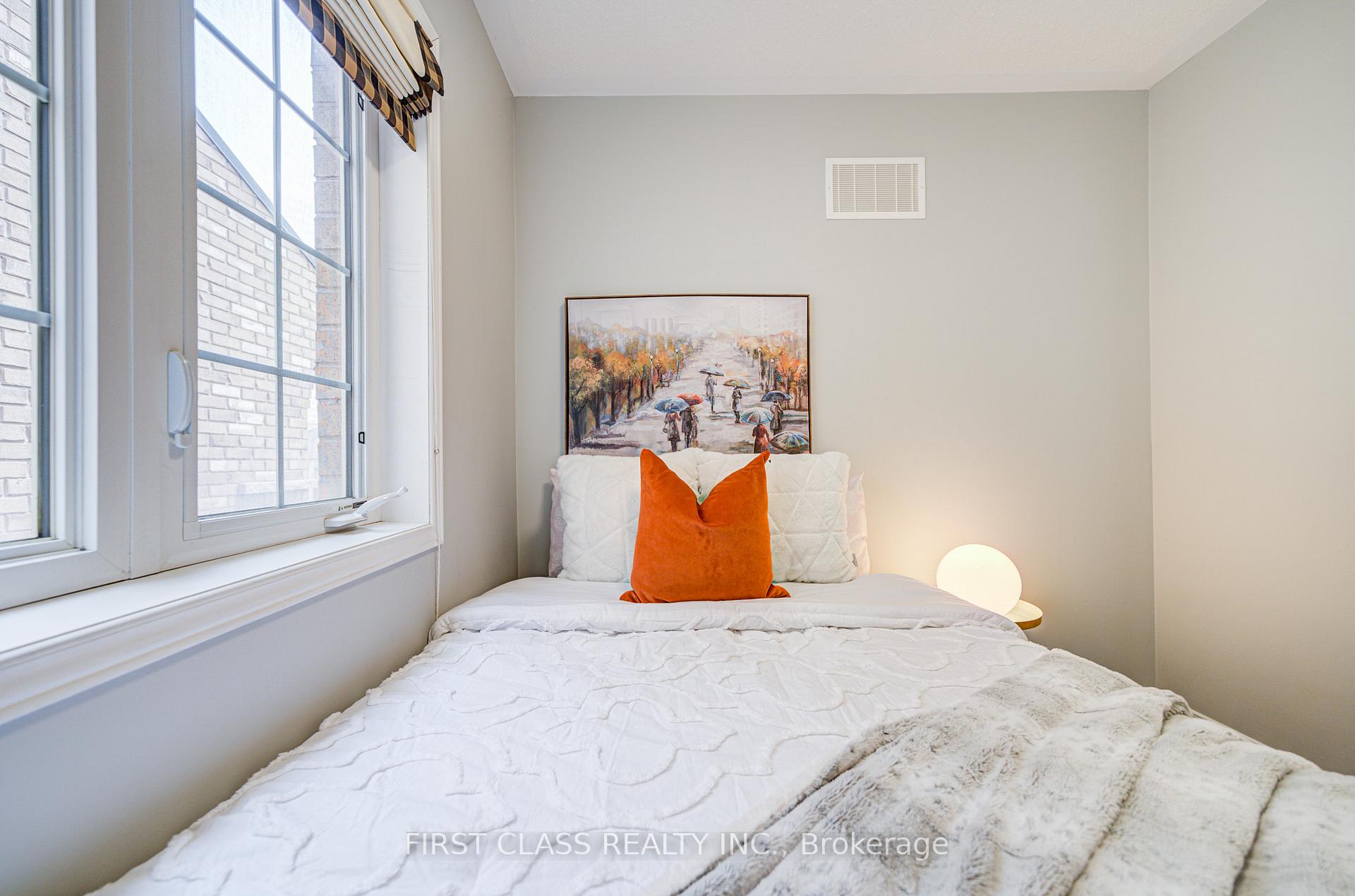 Photo 29 of 48 Truchard Avenue, Markham, Berczy — HOMEH