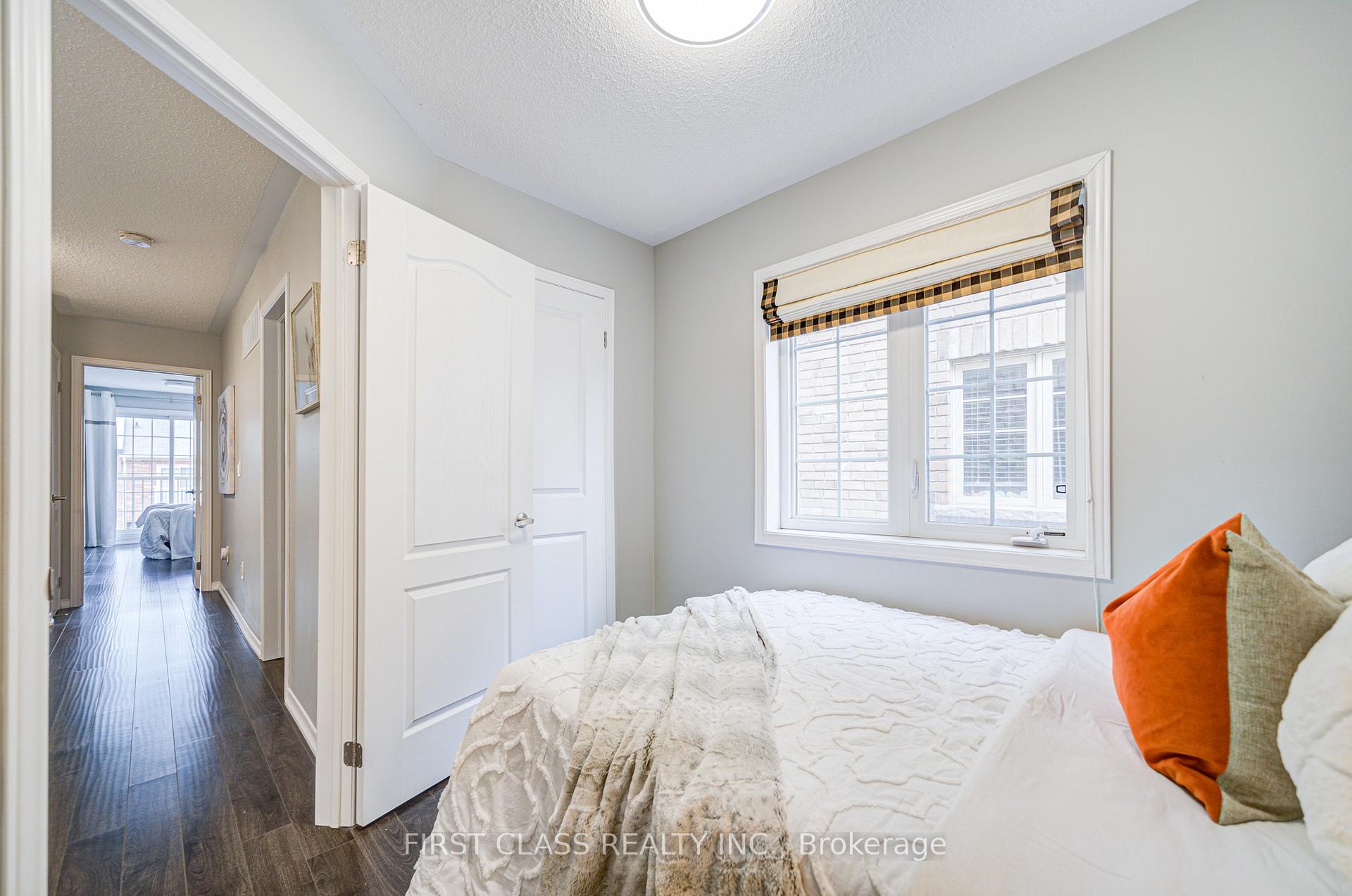 Photo 30 of 48 Truchard Avenue, Markham, Berczy — HOMEH