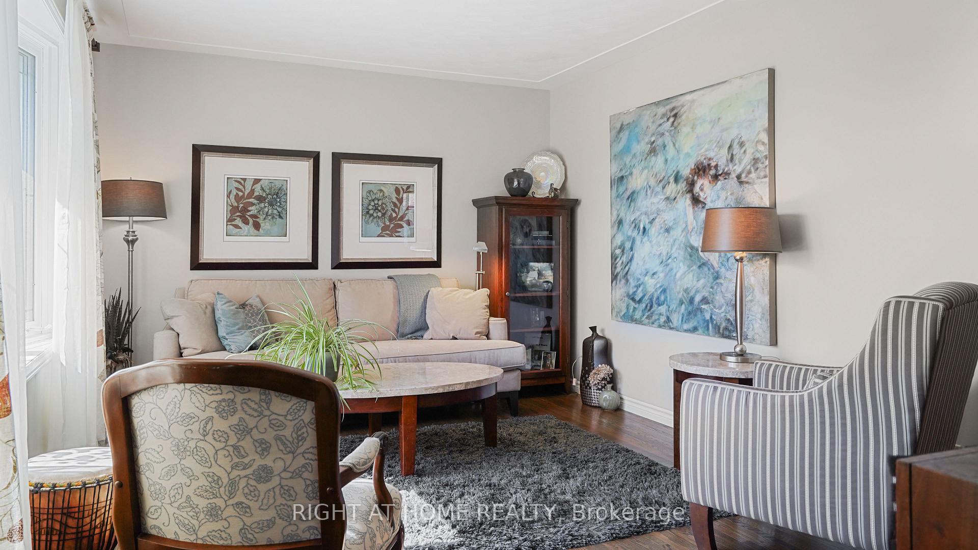 Photo 6 of 45 Bond Street, Kitchener — HOMEH