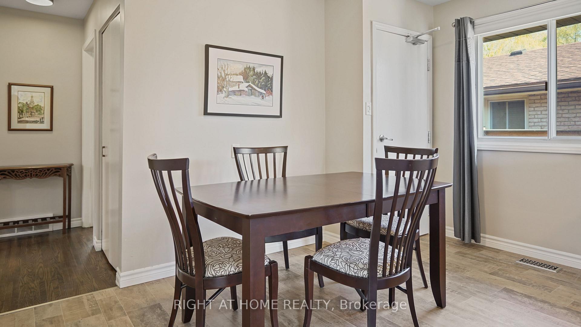 Photo 9 of 45 Bond Street, Kitchener — HOMEH