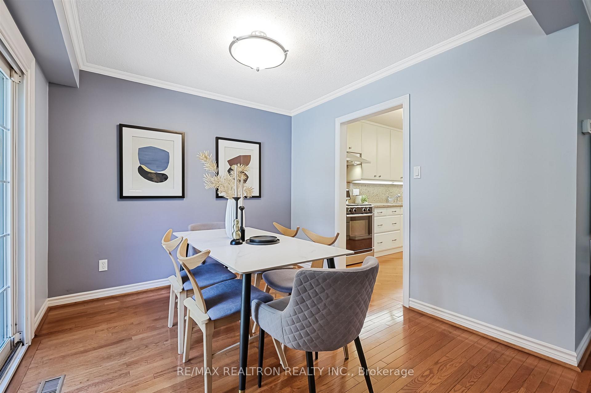 Photo 12 of 26 Ravengloss Drive, Markham, German Mills — HOMEH