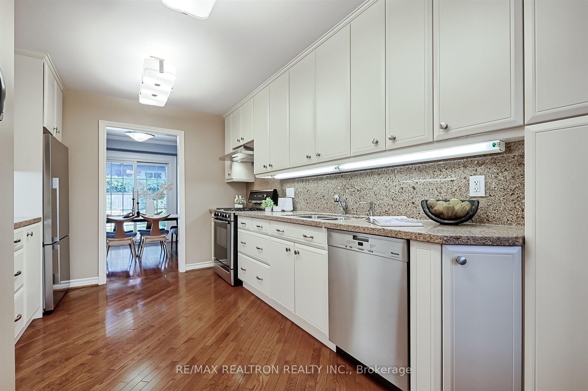 Photo 14 of 26 Ravengloss Drive, Markham, German Mills — HOMEH