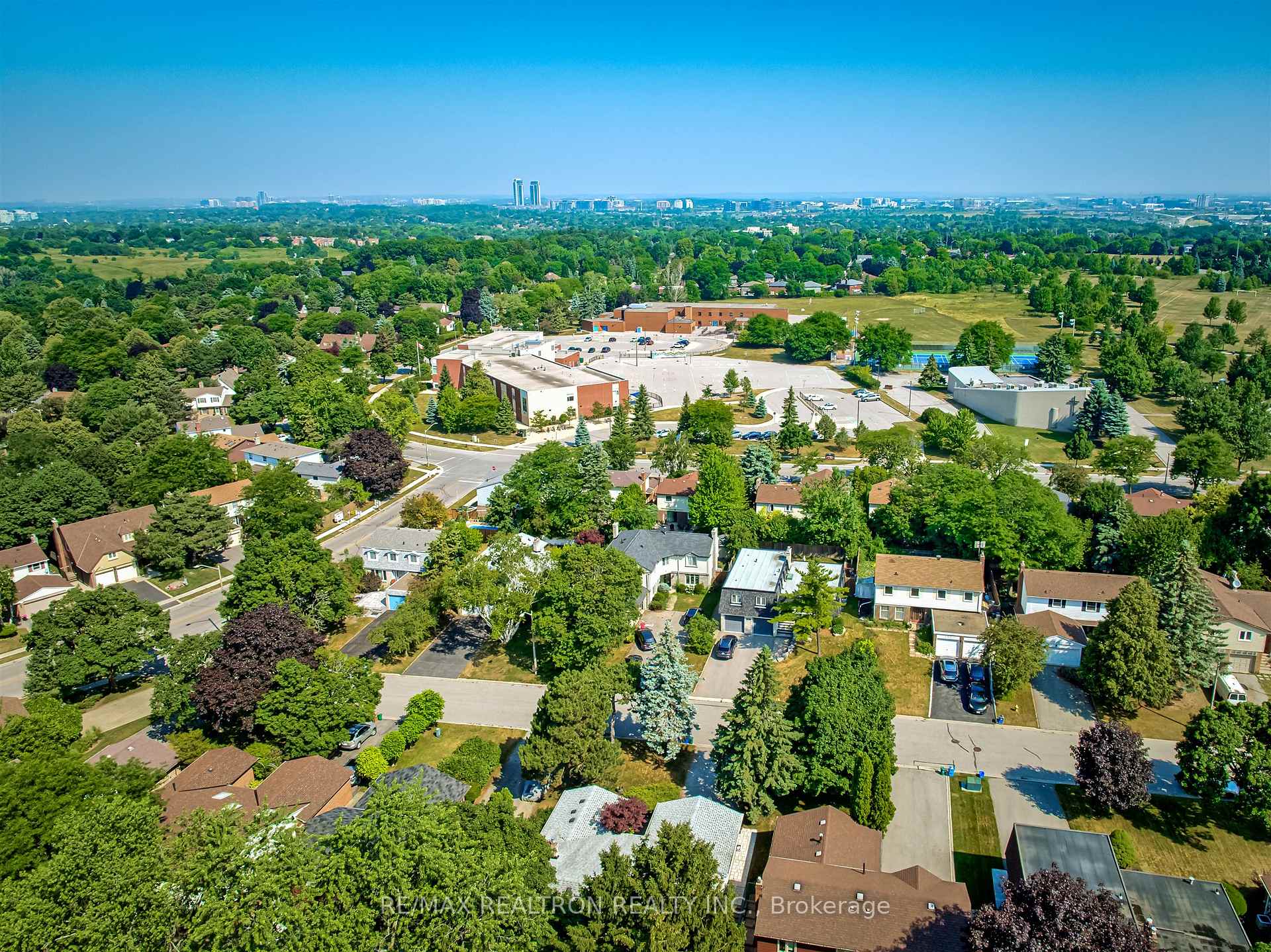 Photo 45 of 26 Ravengloss Drive, Markham, German Mills — HOMEH
