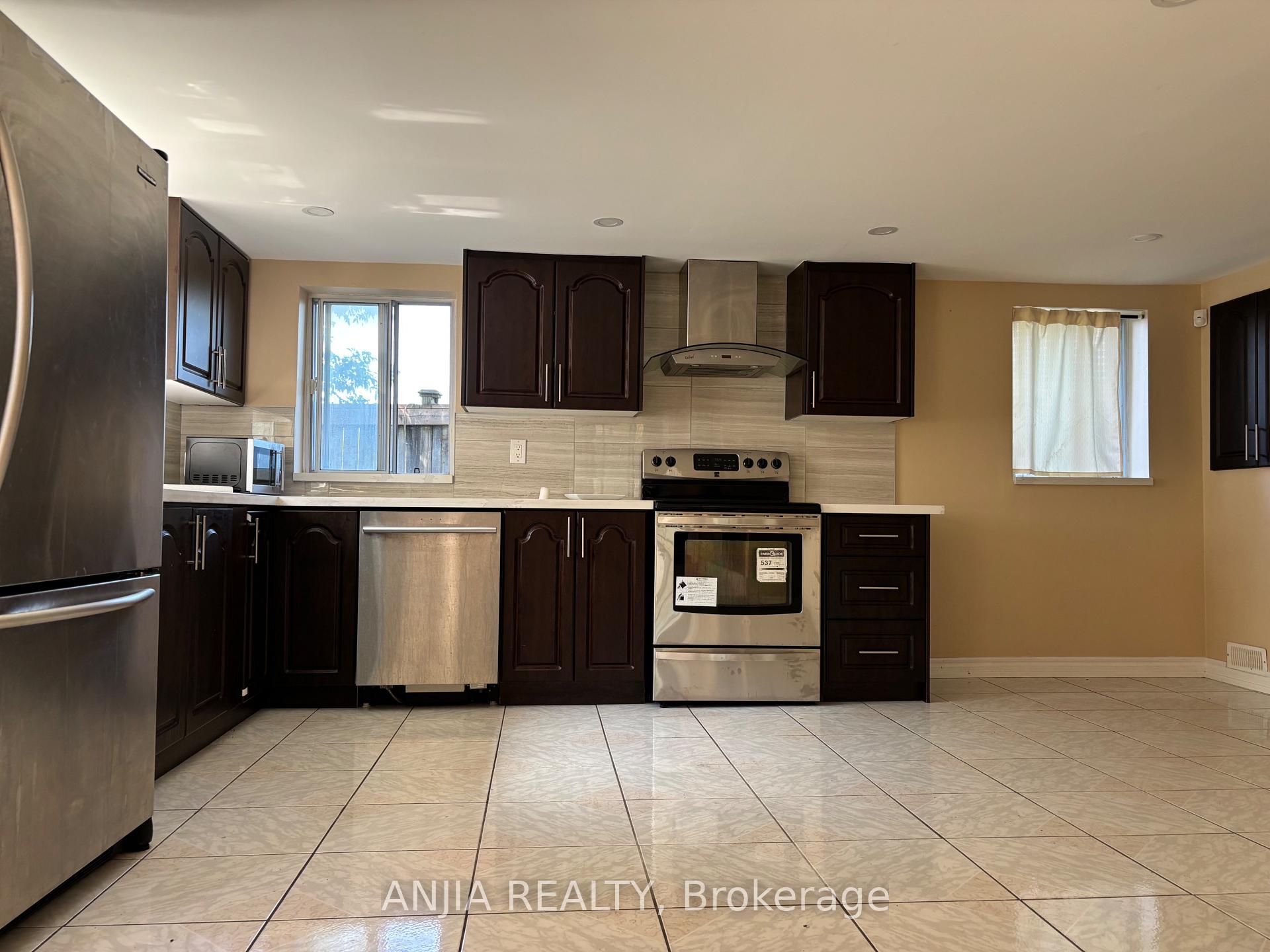 Photo 5 of 10893 Kennedy Road, Markham, Rural Markham — HOMEH