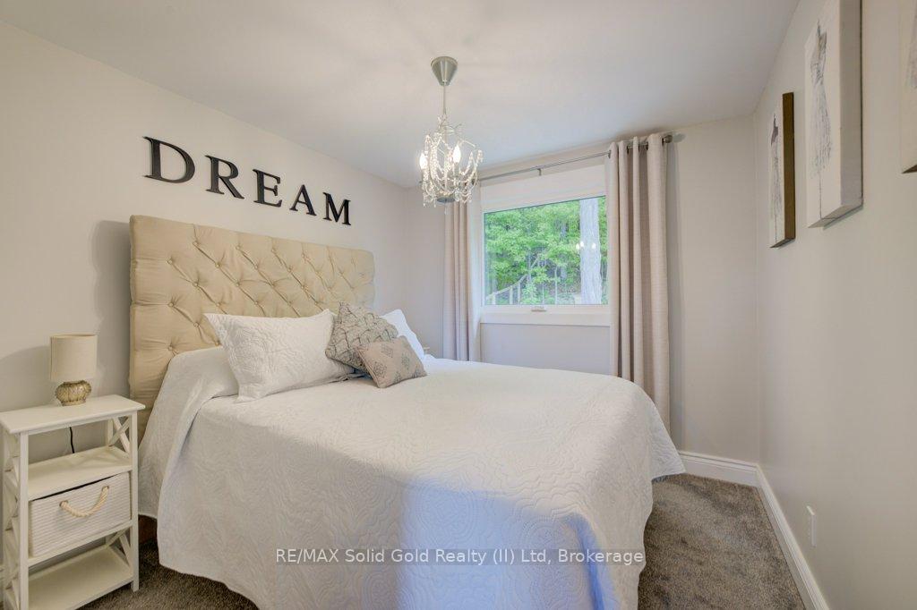 Photo 2 of 57 Royal Orchard Drive, Kitchener — HOMEH