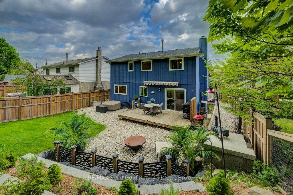 Photo 9 of 57 Royal Orchard Drive, Kitchener — HOMEH