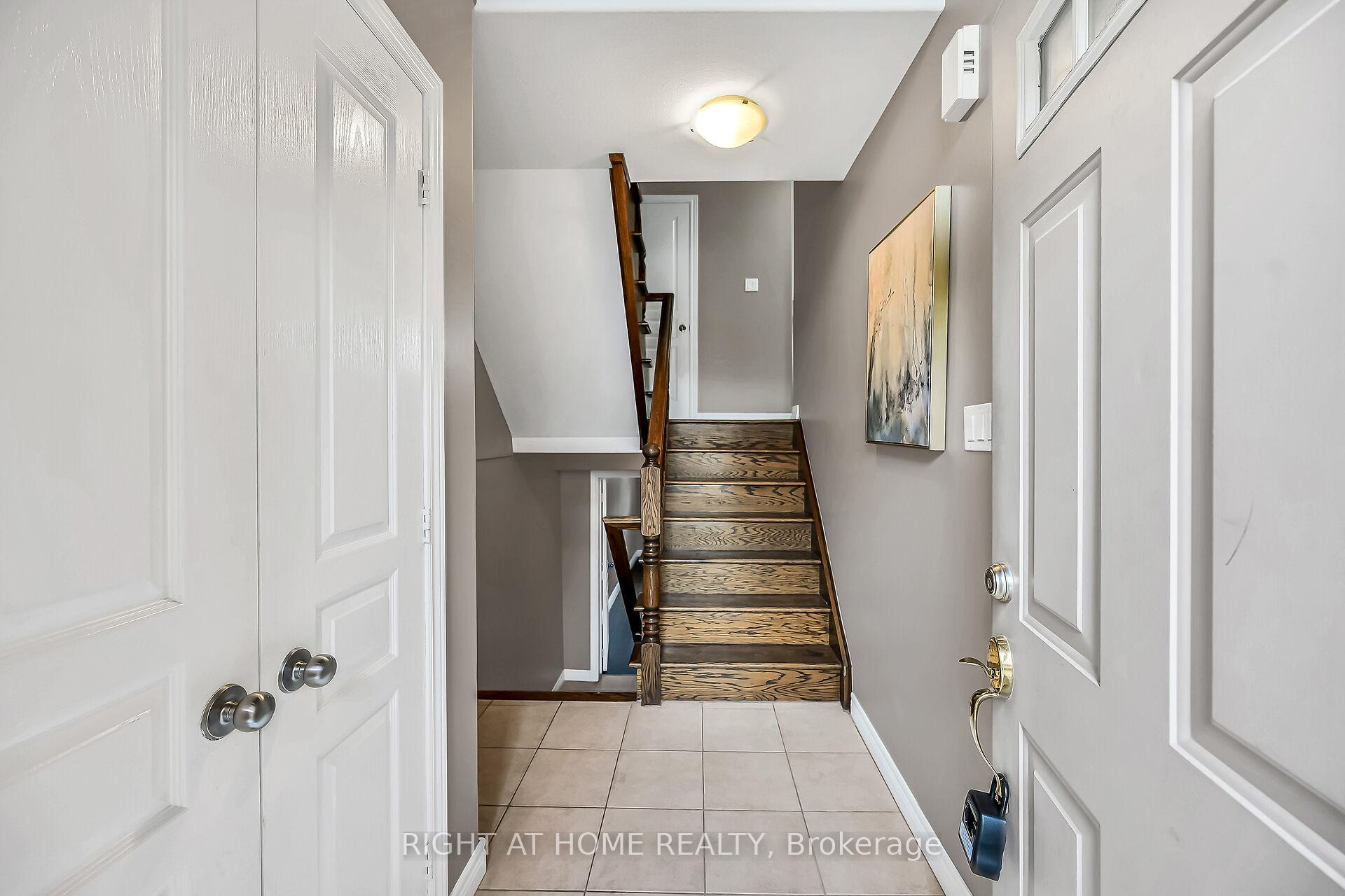 Photo 4 of Unit 21, 242 Upper Mount Albion Road, Hamilton, Stoney Creek Mountain — HOMEH