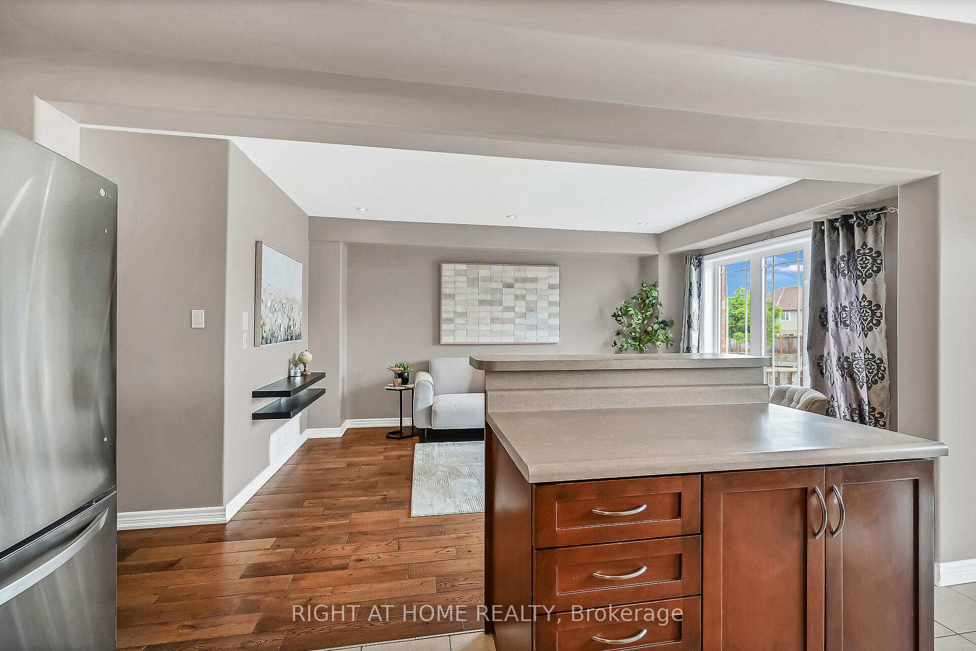 Photo 14 of Unit 21, 242 Upper Mount Albion Road, Hamilton, Stoney Creek Mountain — HOMEH