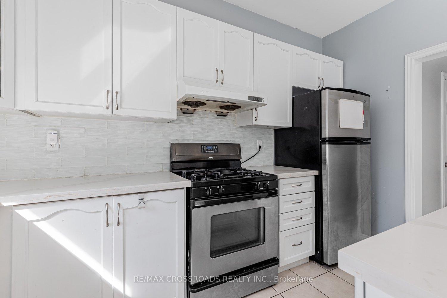 Photo 11 of 81 Lahore Crescent, Markham, Cedarwood — HOMEH
