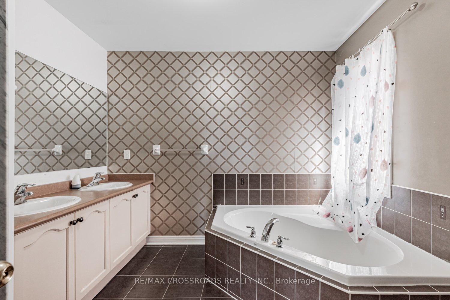Photo 19 of 81 Lahore Crescent, Markham, Cedarwood — HOMEH