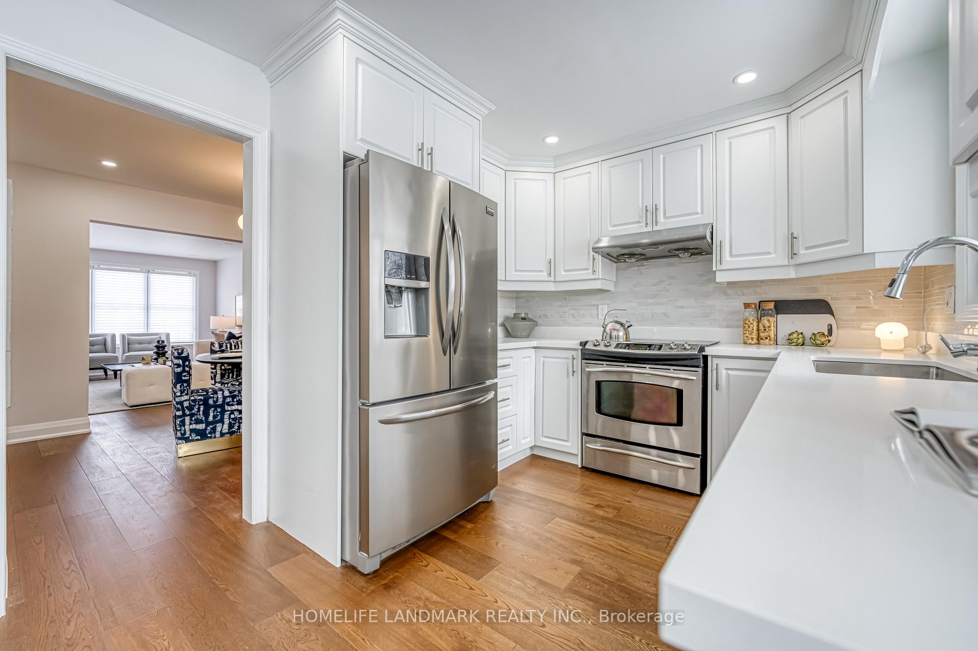 Photo 10 of 67 Carlton Road, Markham, Unionville — HOMEH