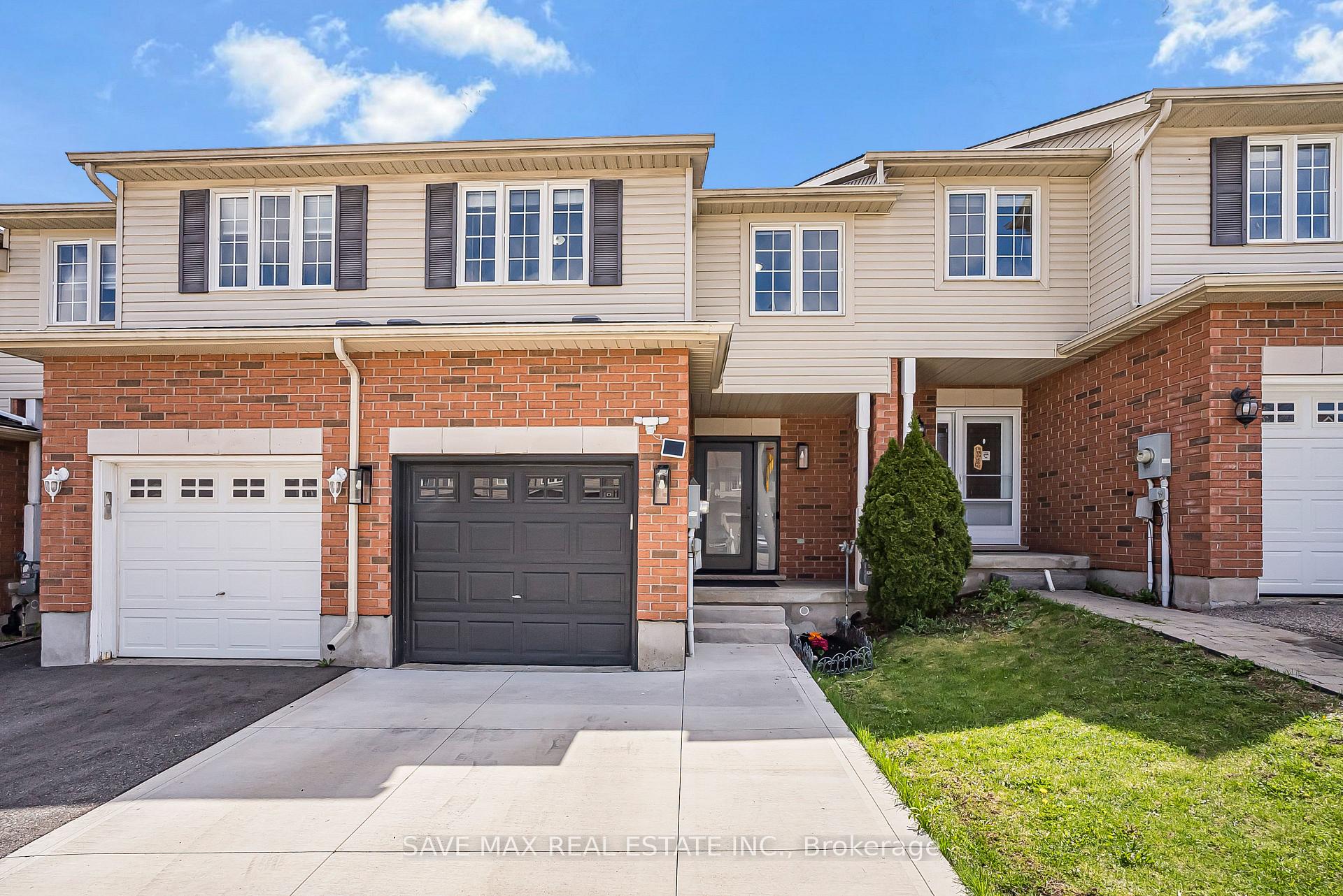 Photo 3 of 295 Briarmeadow Dr, Kitchener, Idlewood — HOMEH