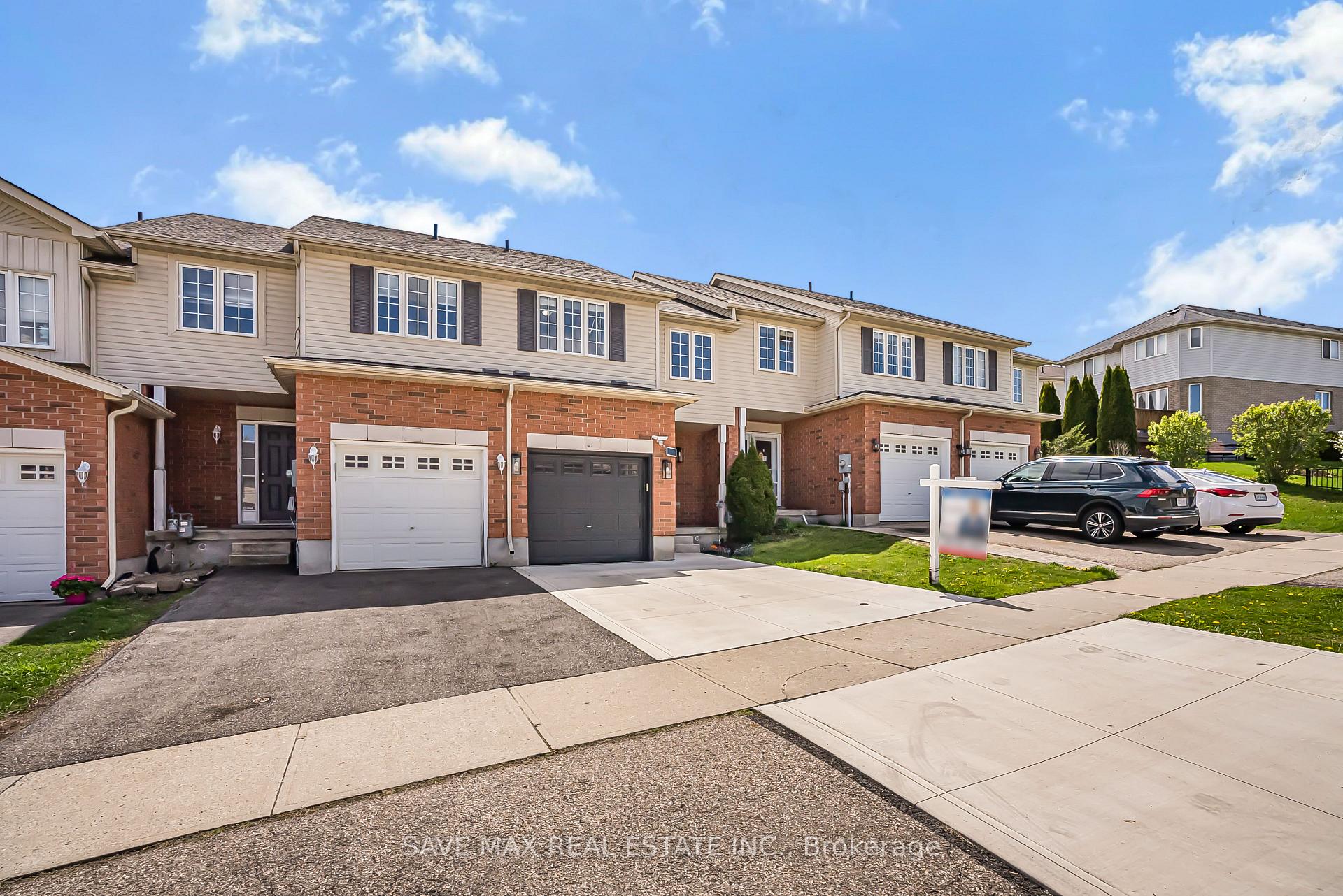 Photo 4 of 295 Briarmeadow Dr, Kitchener, Idlewood — HOMEH