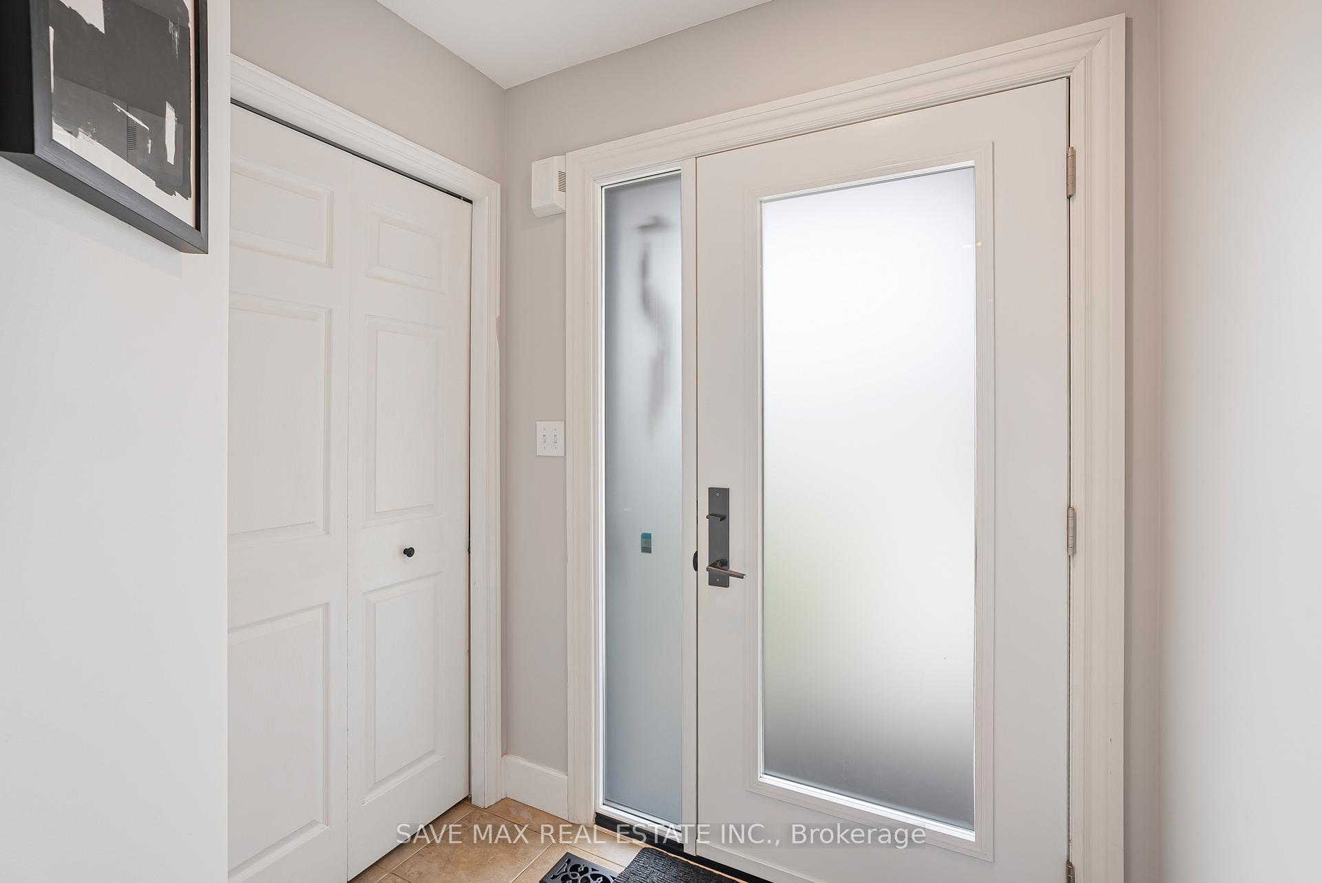 Photo 14 of 295 Briarmeadow Dr, Kitchener, Idlewood — HOMEH
