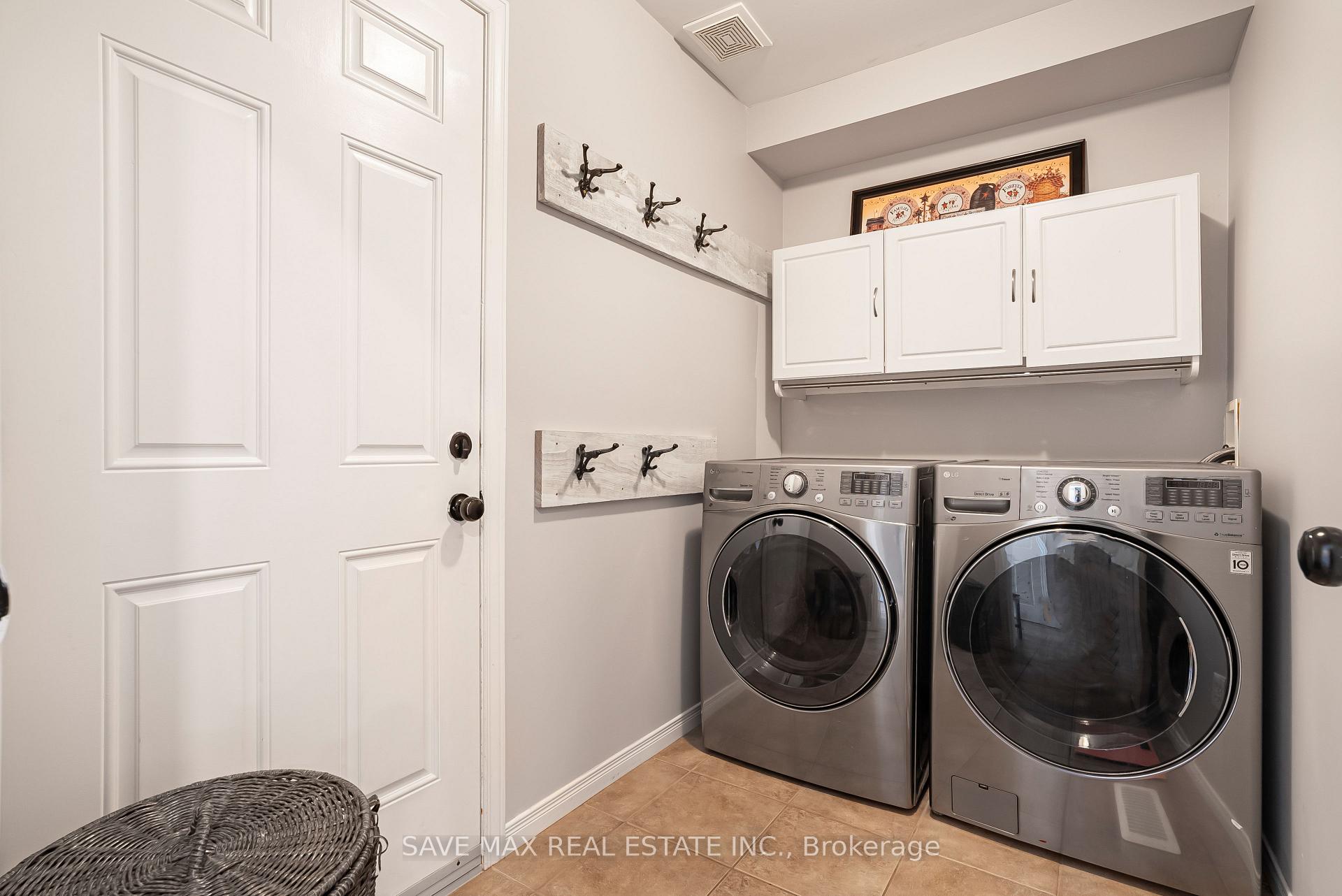 Photo 16 of 295 Briarmeadow Dr, Kitchener, Idlewood — HOMEH