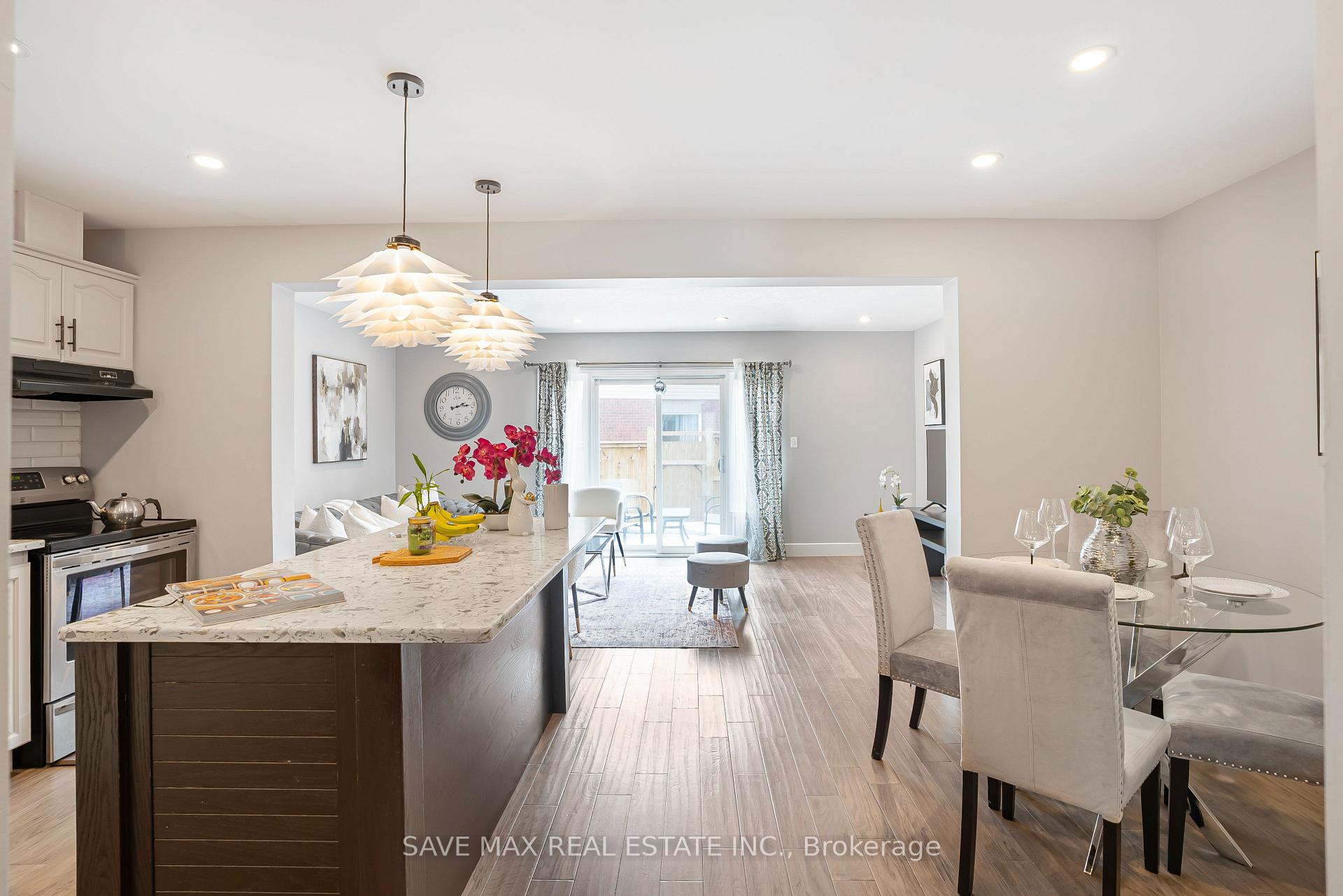 Photo 18 of 295 Briarmeadow Dr, Kitchener, Idlewood — HOMEH