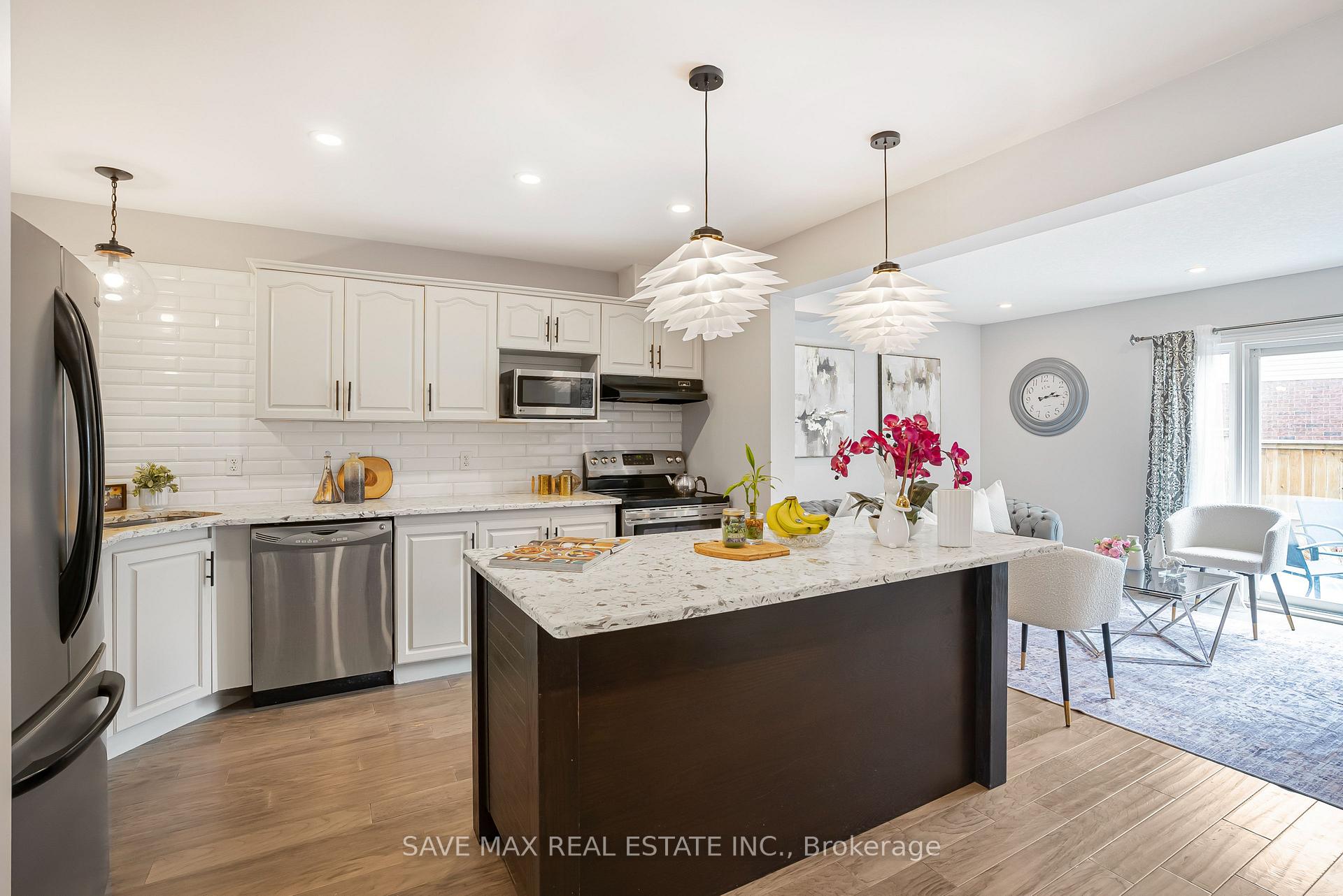 Photo 19 of 295 Briarmeadow Dr, Kitchener, Idlewood — HOMEH