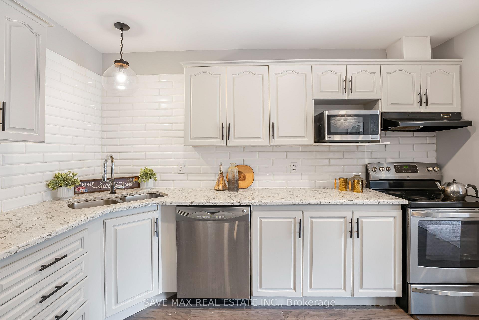 Photo 22 of 295 Briarmeadow Dr, Kitchener, Idlewood — HOMEH