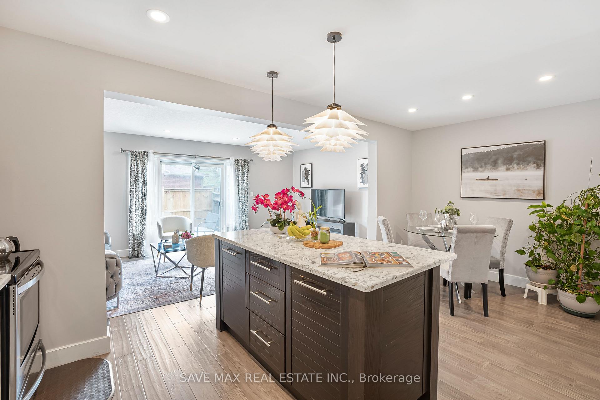 Photo 23 of 295 Briarmeadow Dr, Kitchener, Idlewood — HOMEH
