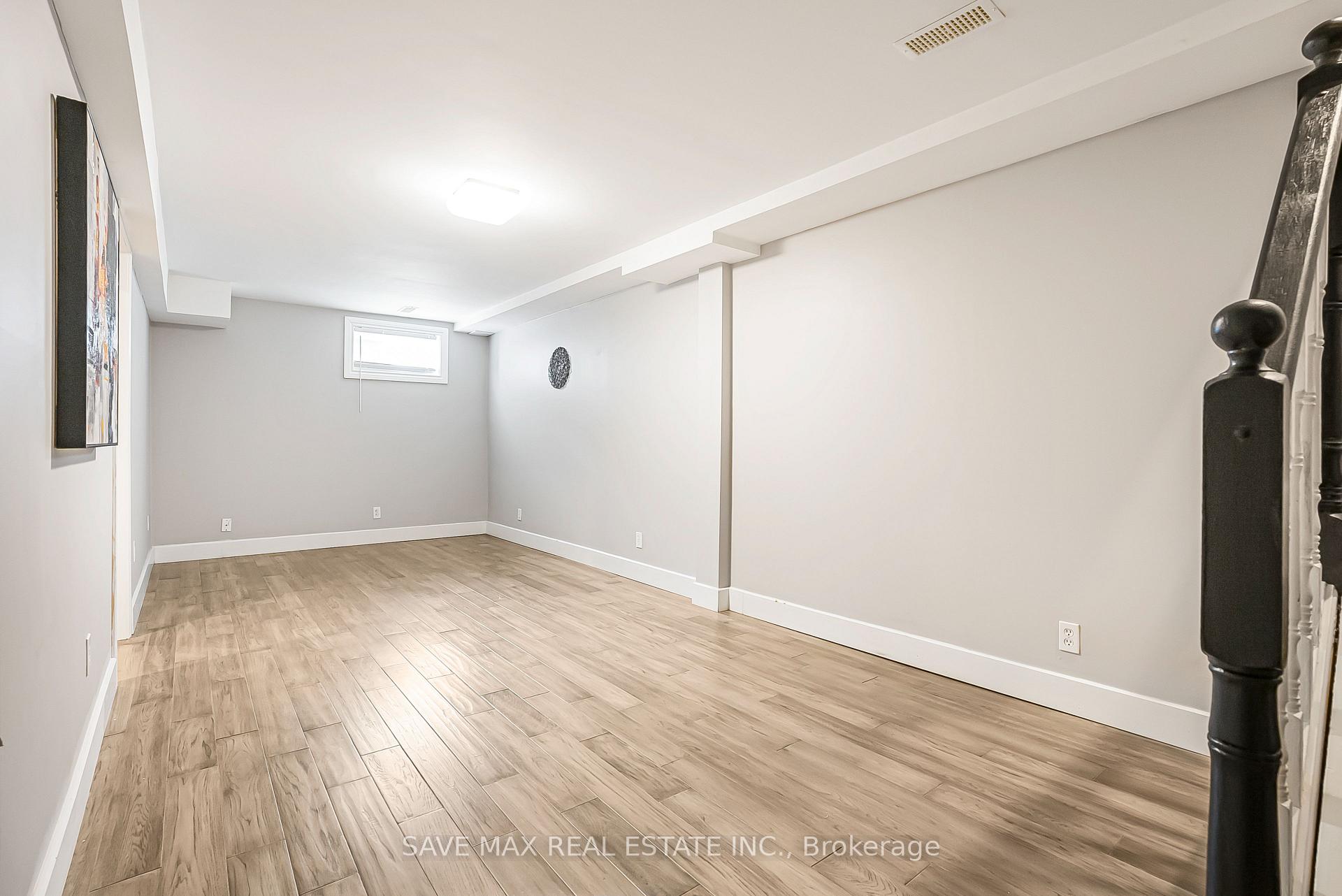 Photo 43 of 295 Briarmeadow Dr, Kitchener, Idlewood — HOMEH