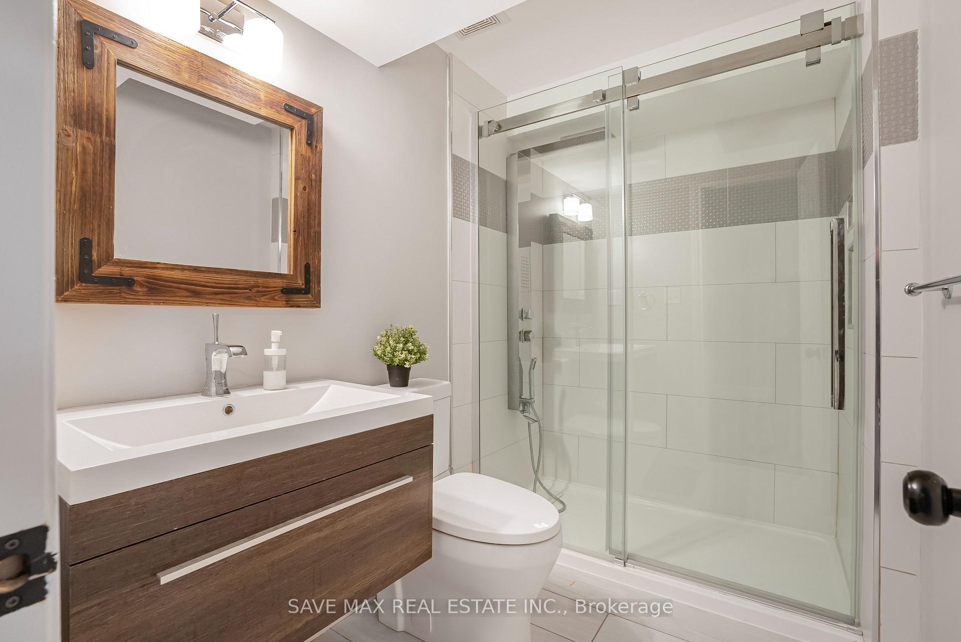 Photo 45 of 295 Briarmeadow Dr, Kitchener, Idlewood — HOMEH