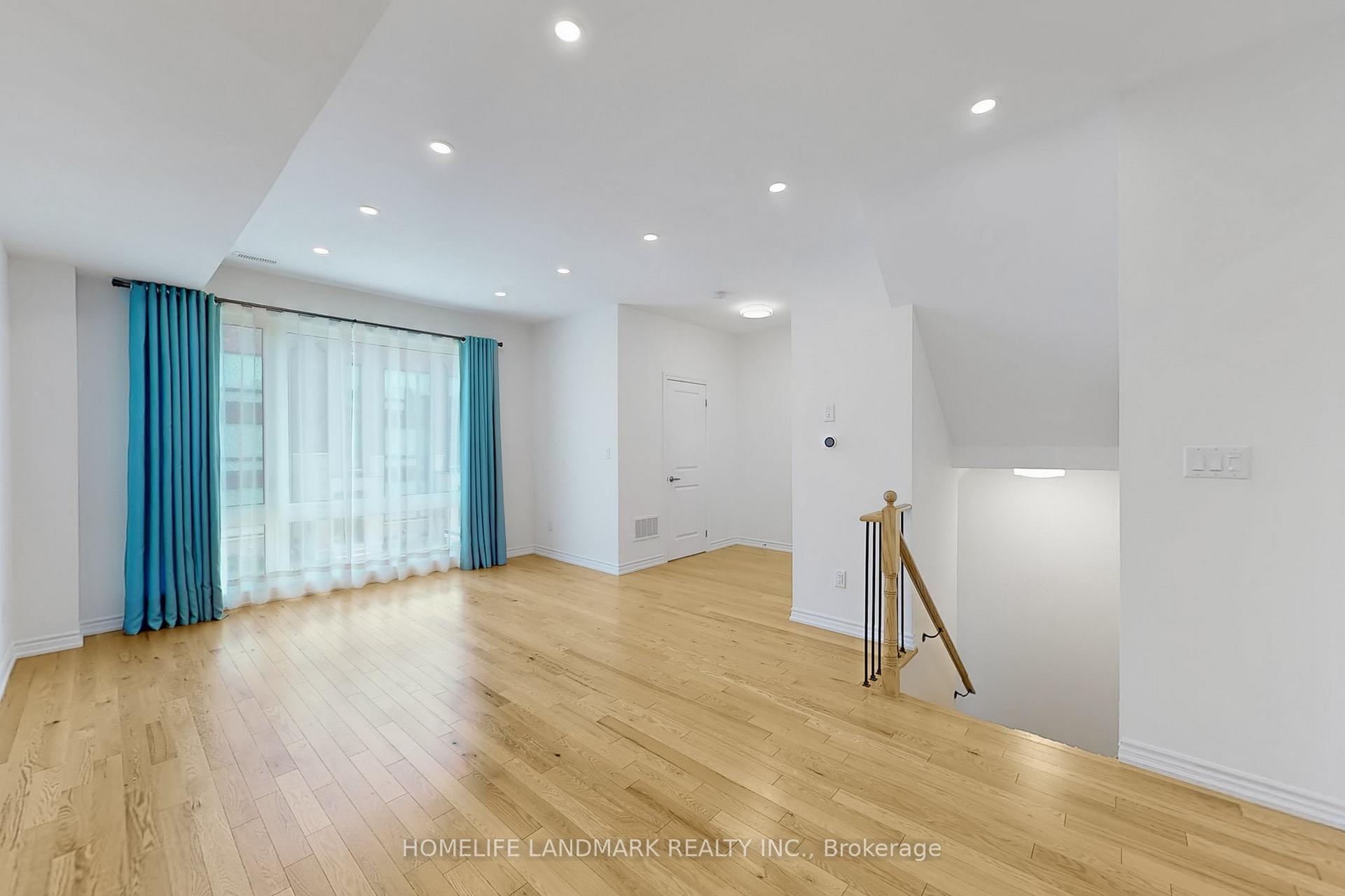 Photo 9 of 14 Breyworth Road, Markham, Victoria Square — HOMEH