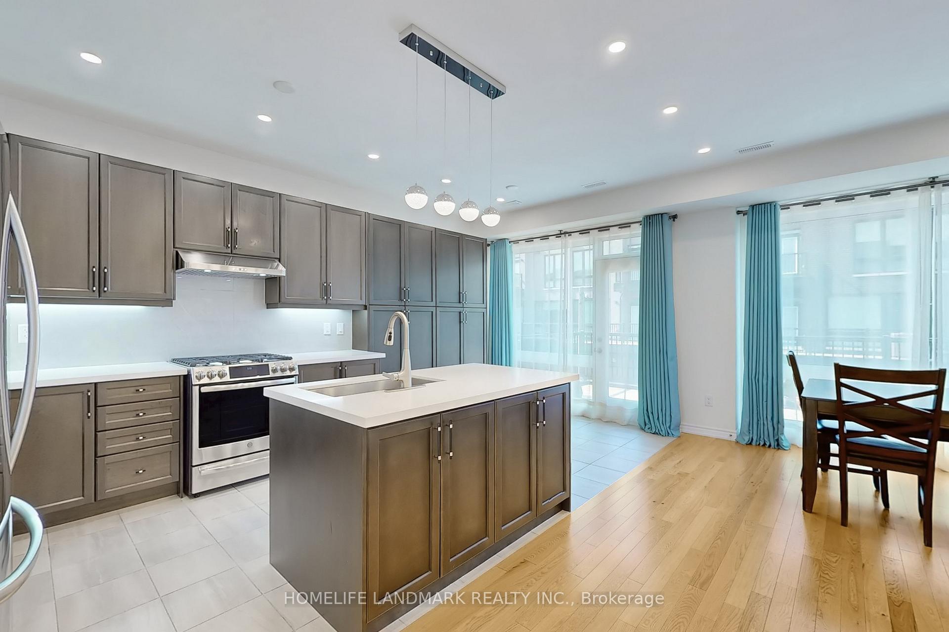 Photo 13 of 14 Breyworth Road, Markham, Victoria Square — HOMEH