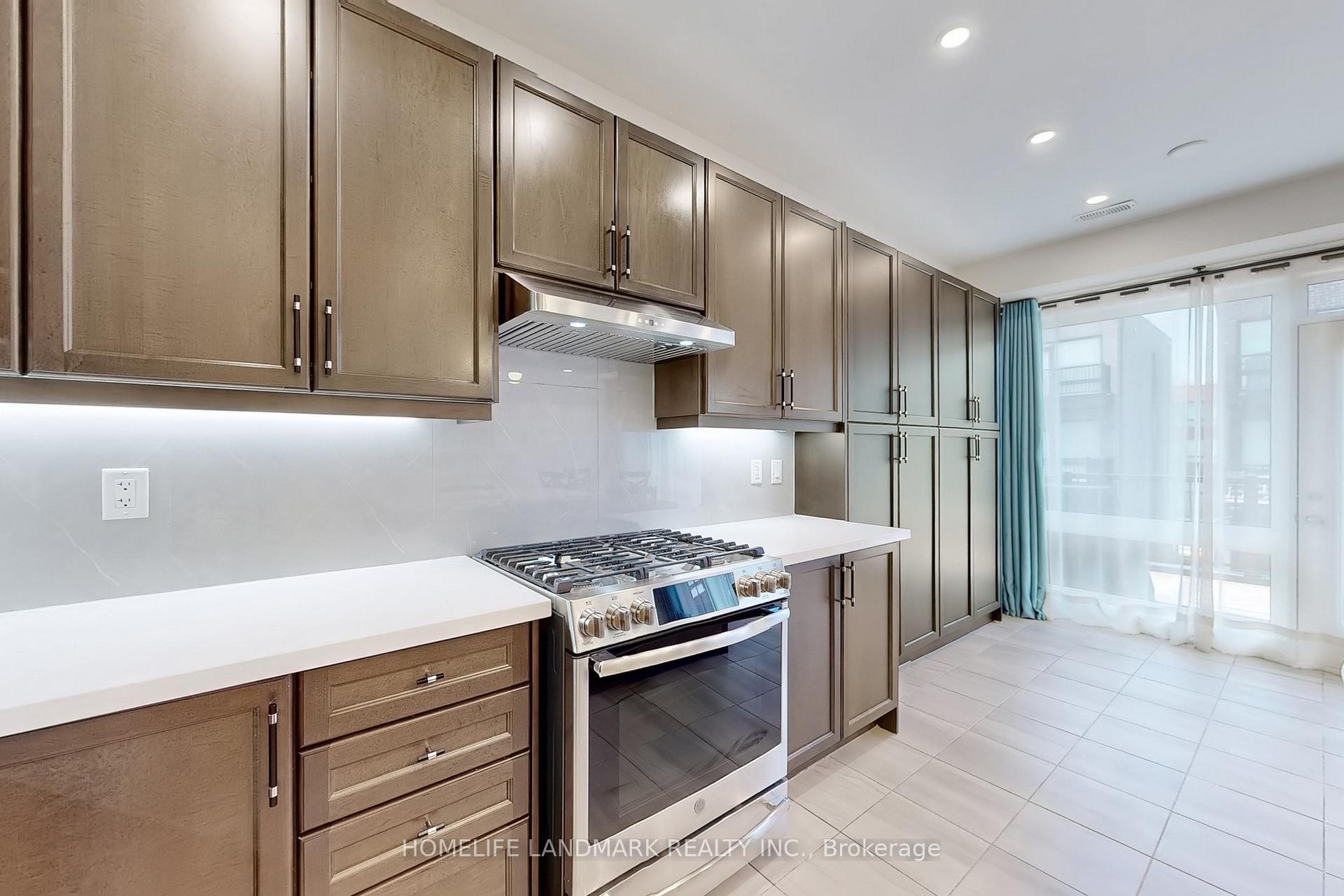 Photo 17 of 14 Breyworth Road, Markham, Victoria Square — HOMEH